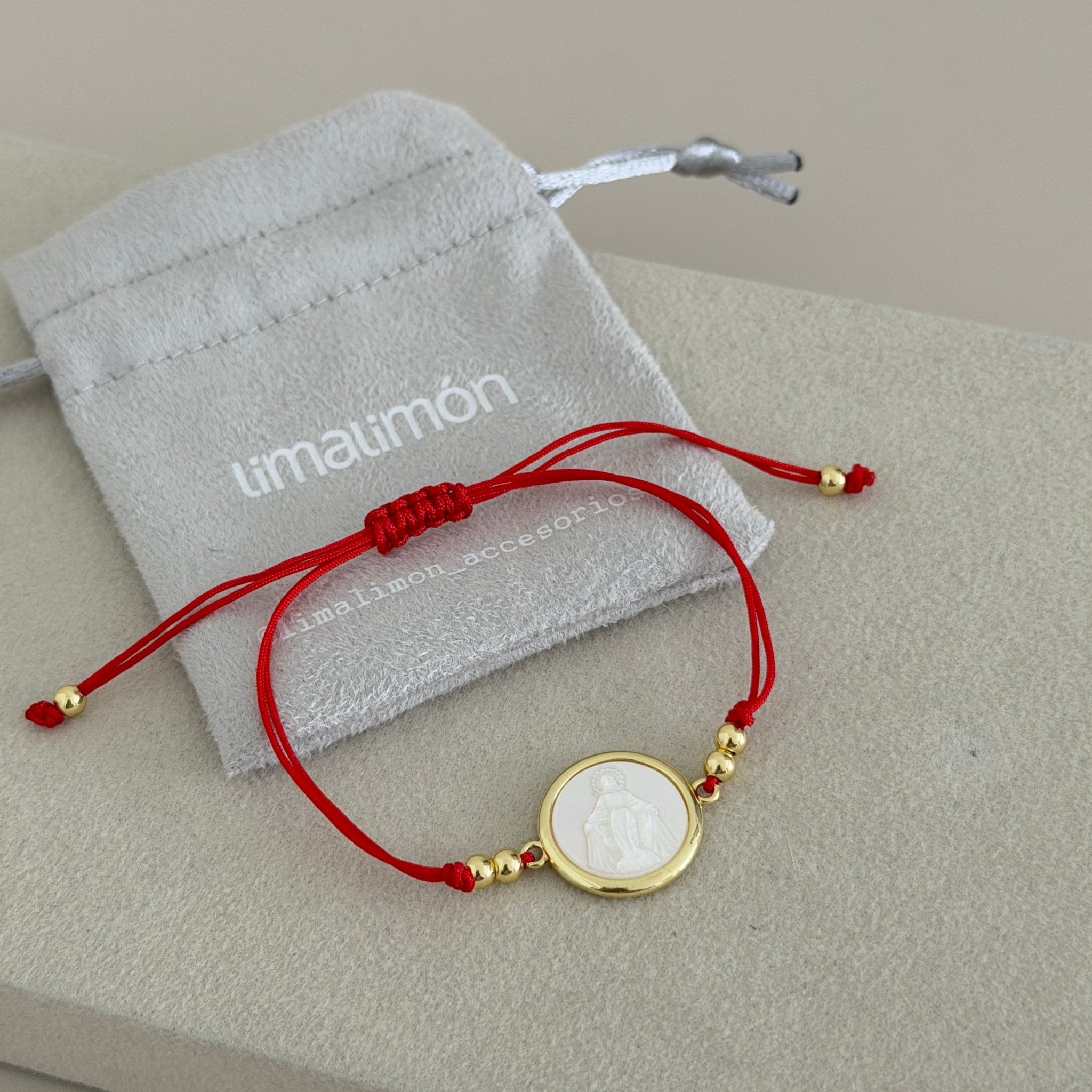 Red Cord Circle Charm Bracelet - Bracelet | LimaLimón Store - 2