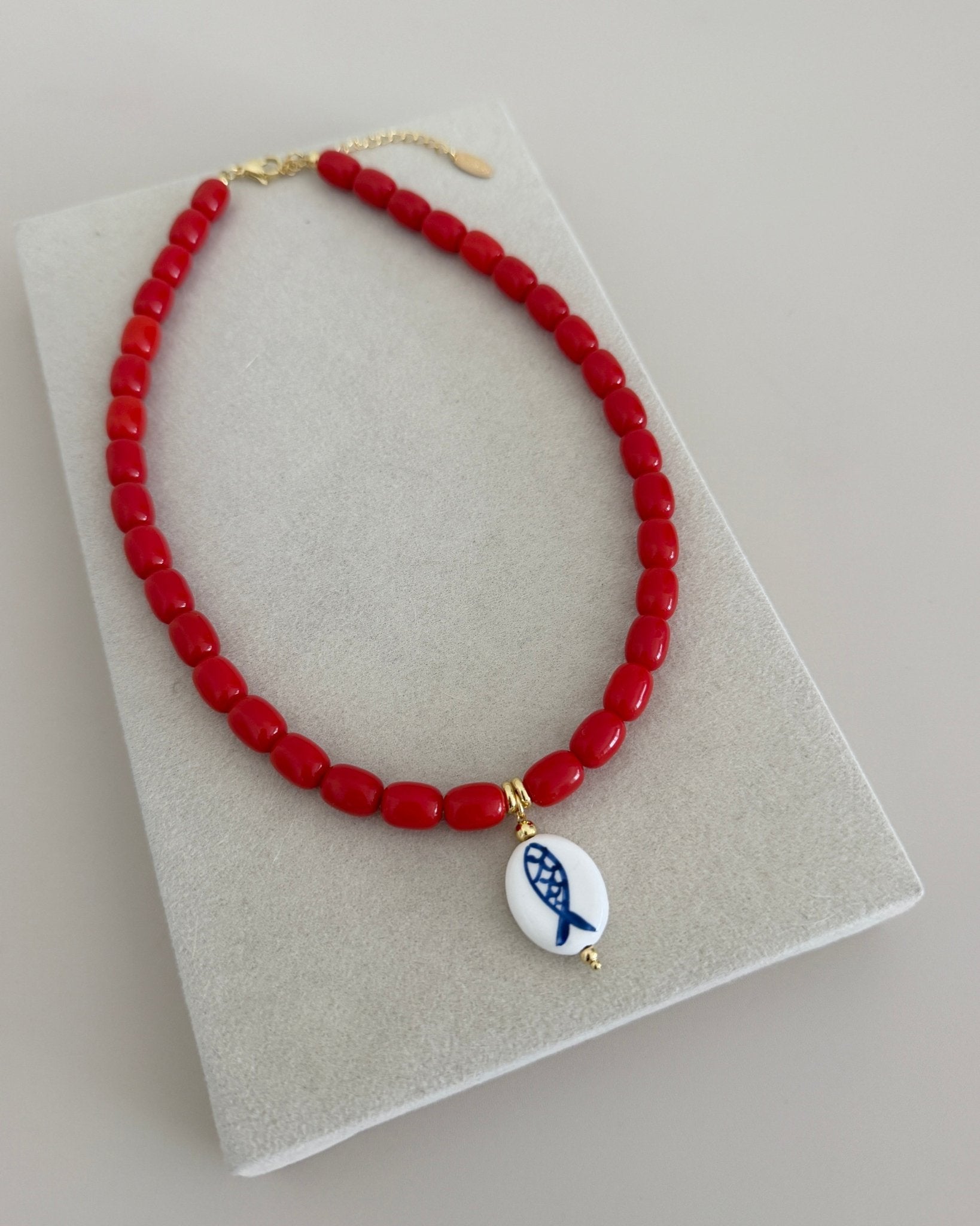 Red Faith Beaded Necklace - Necklaces | LimaLimón Store - 1
