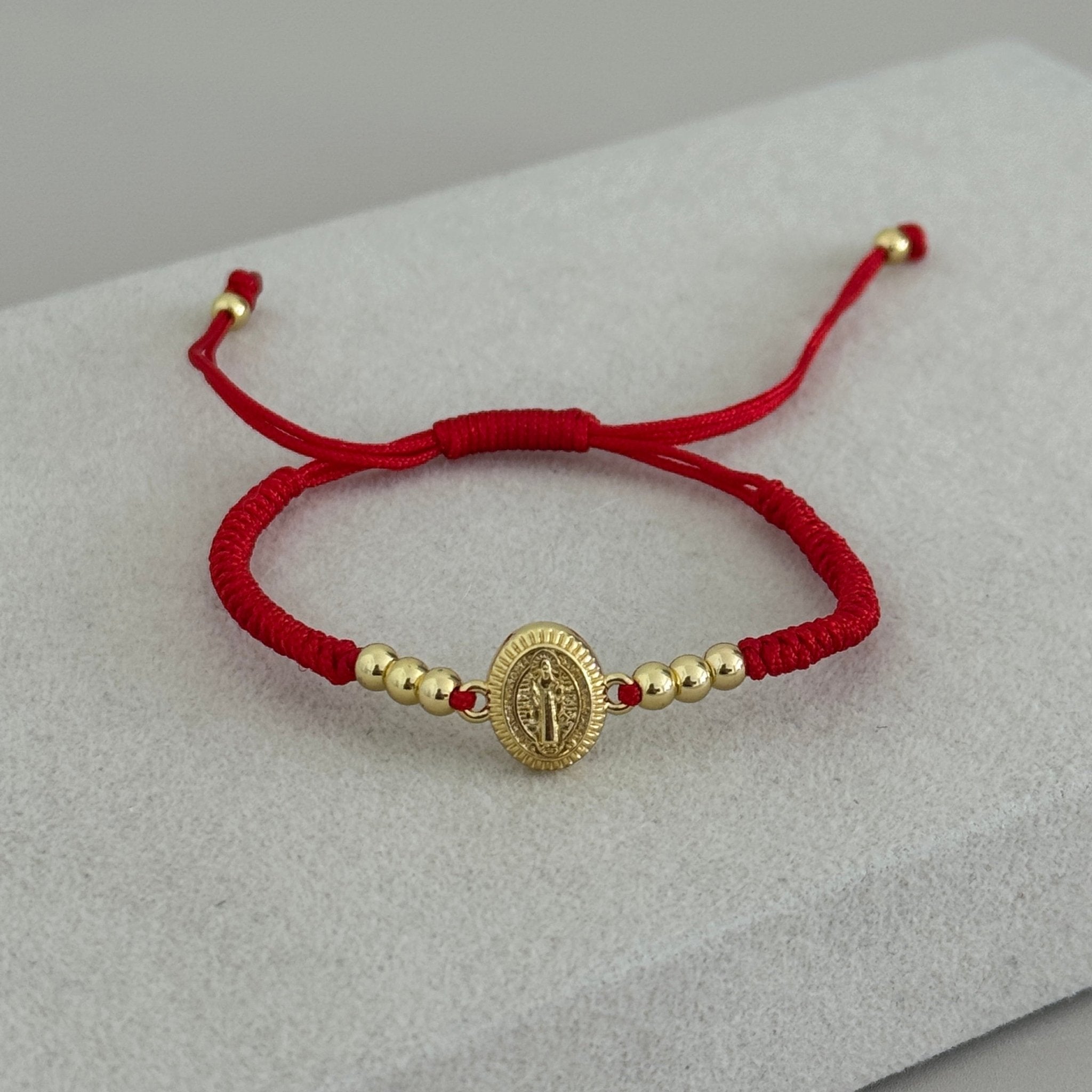 Red Protection Bracelet - Bracelet | LimaLimón Store - 1
