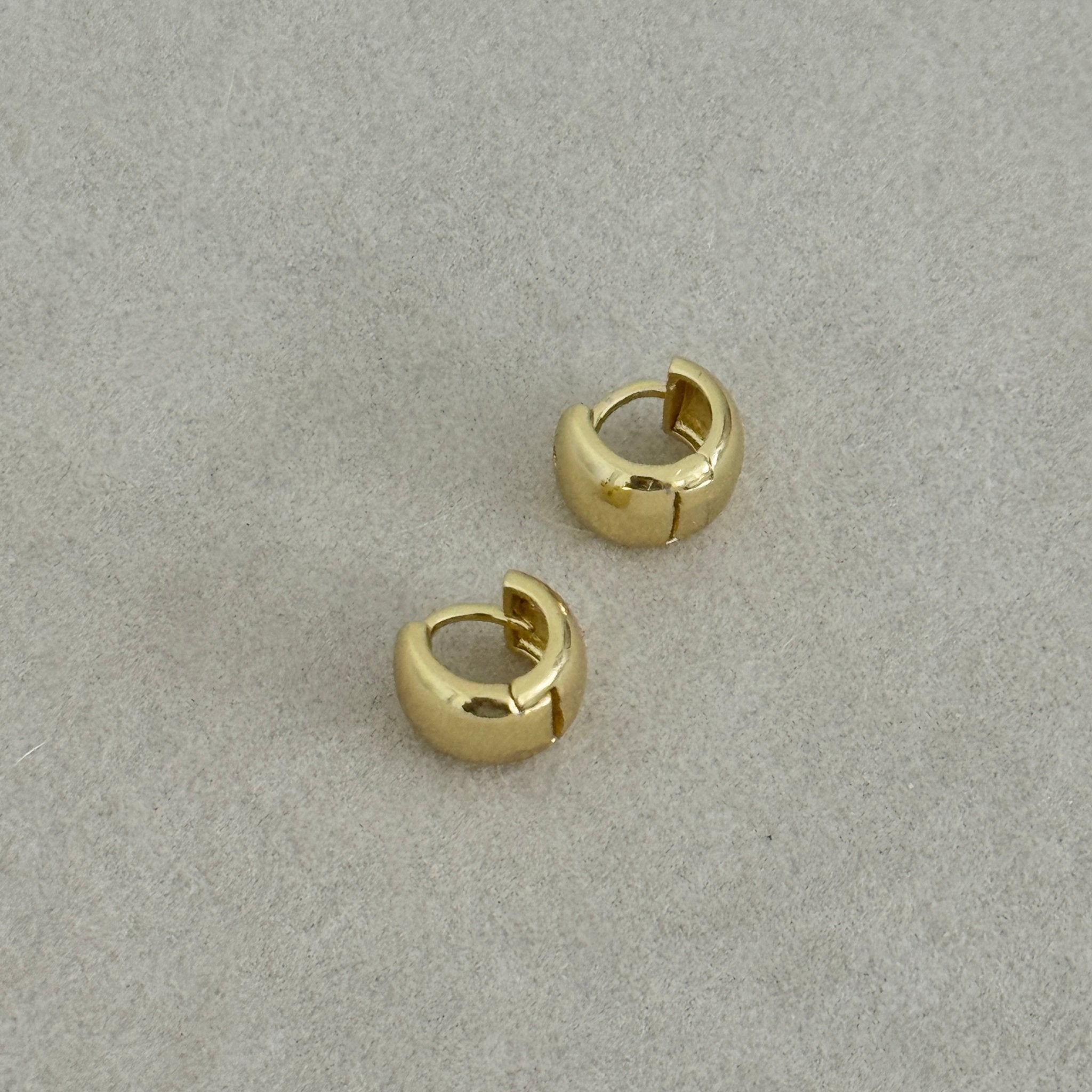 Rounded Dome Earring - Earring | LimaLimón Store - 3