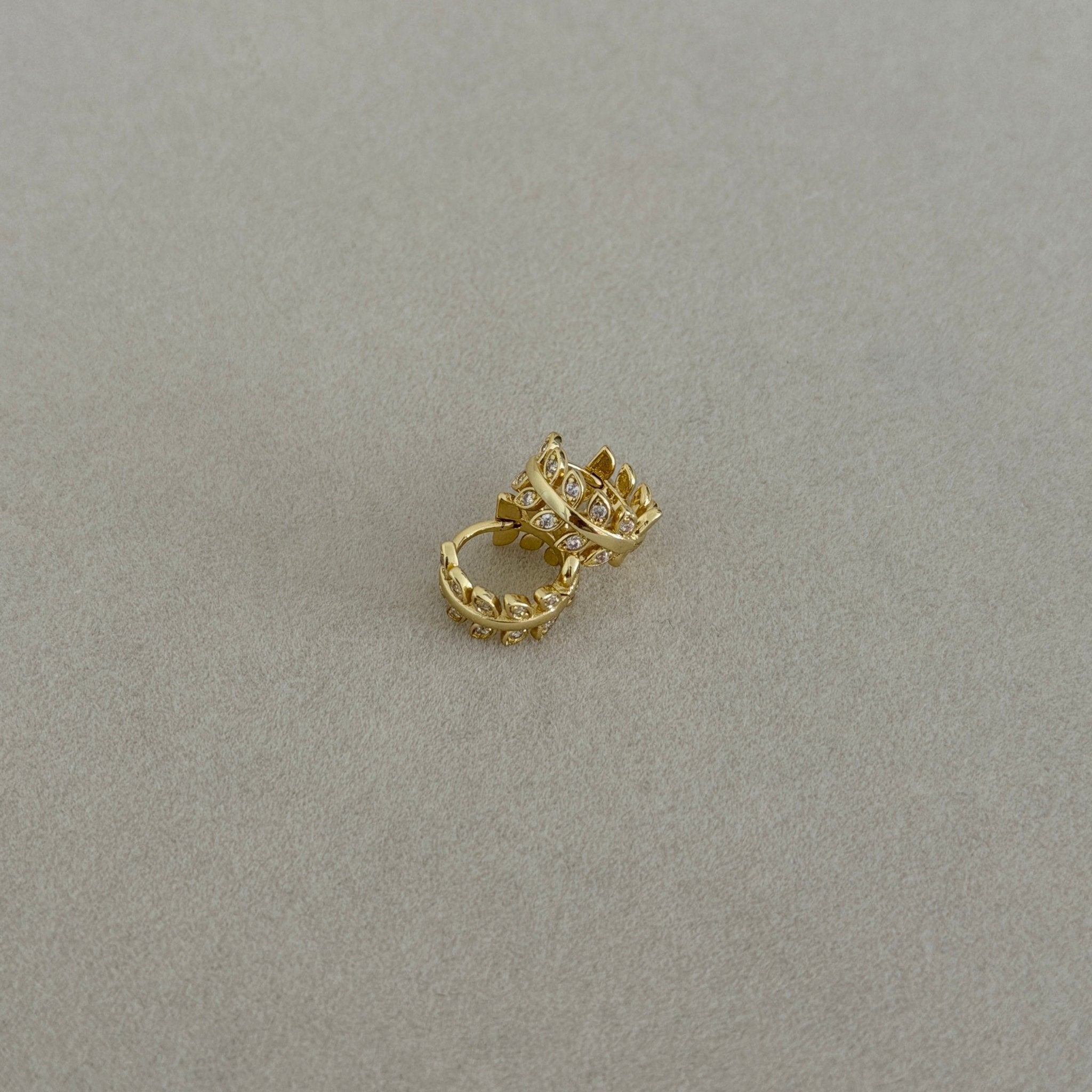 Royal Crown Hoop Earrings - Earring | LimaLimón Store - 5