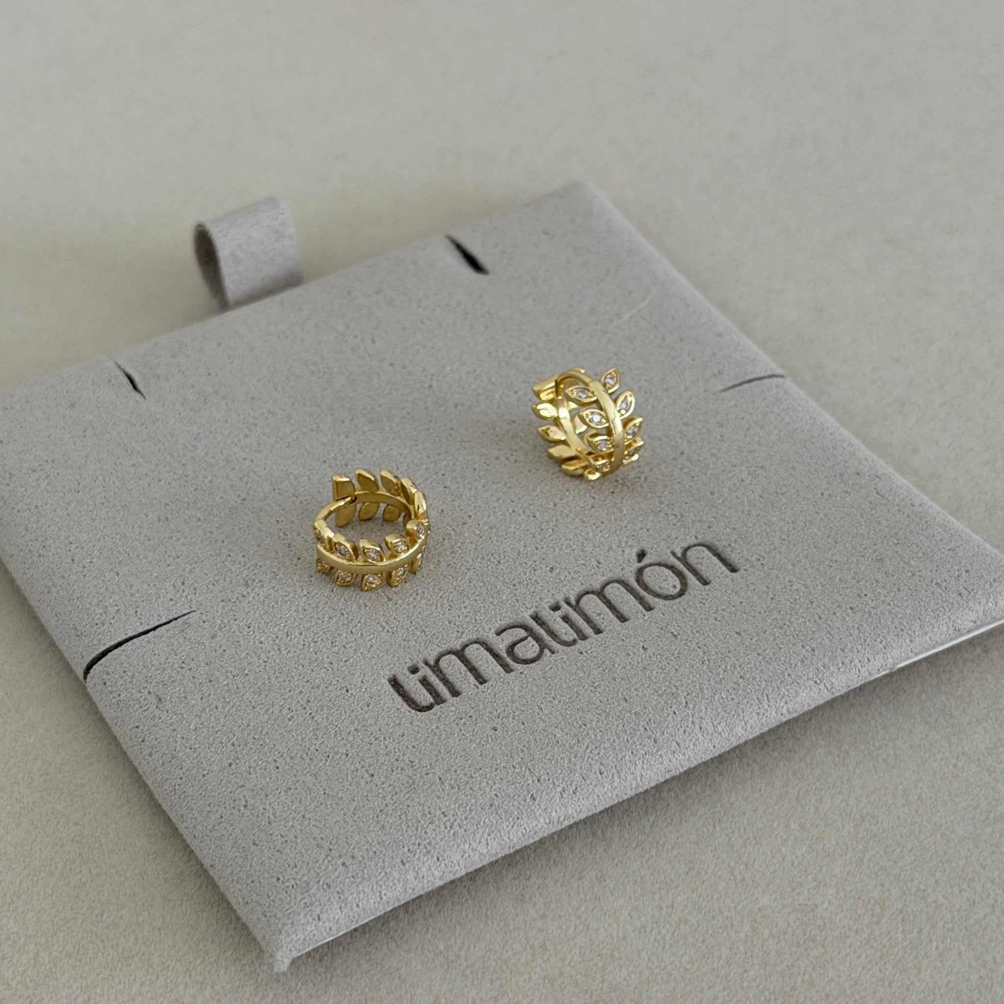 Royal Crown Hoop Earrings - Earring | LimaLimón Store - 4
