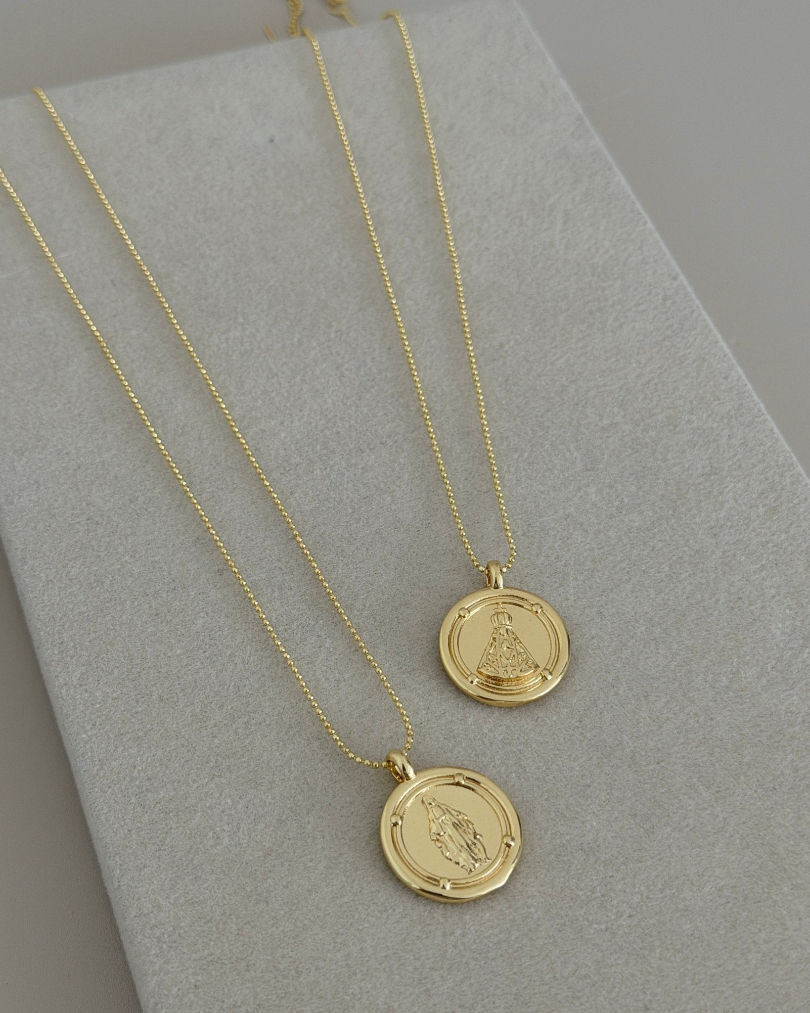 Sacred Medallion Necklace - Necklaces | LimaLimón Store - 1