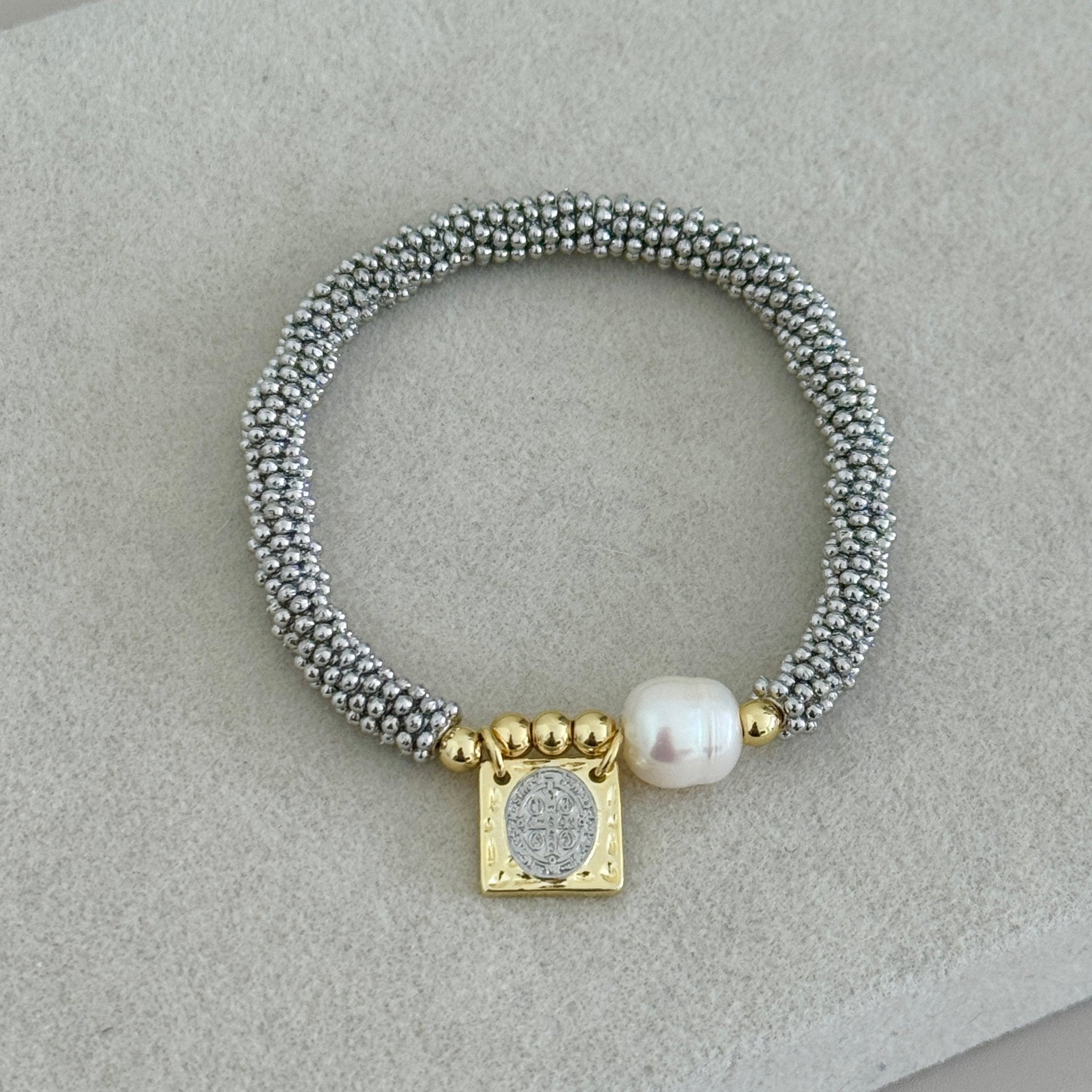 San Benito Beaded Charm Bracelet - Bracelet | LimaLimón Store - 2