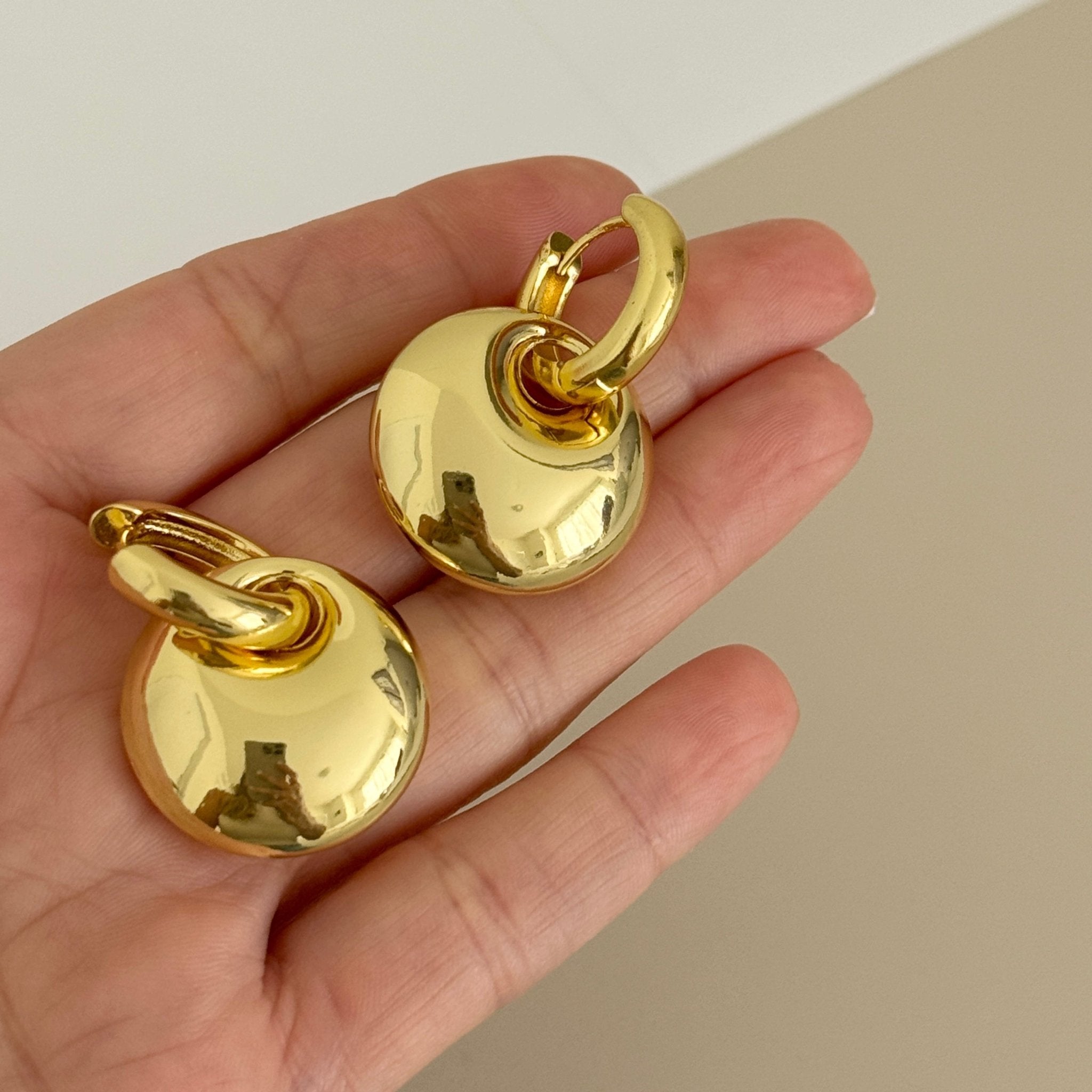 Sculpted Dome Drop Earrings – Gold & Silver - Earring | LimaLimón Store - 7