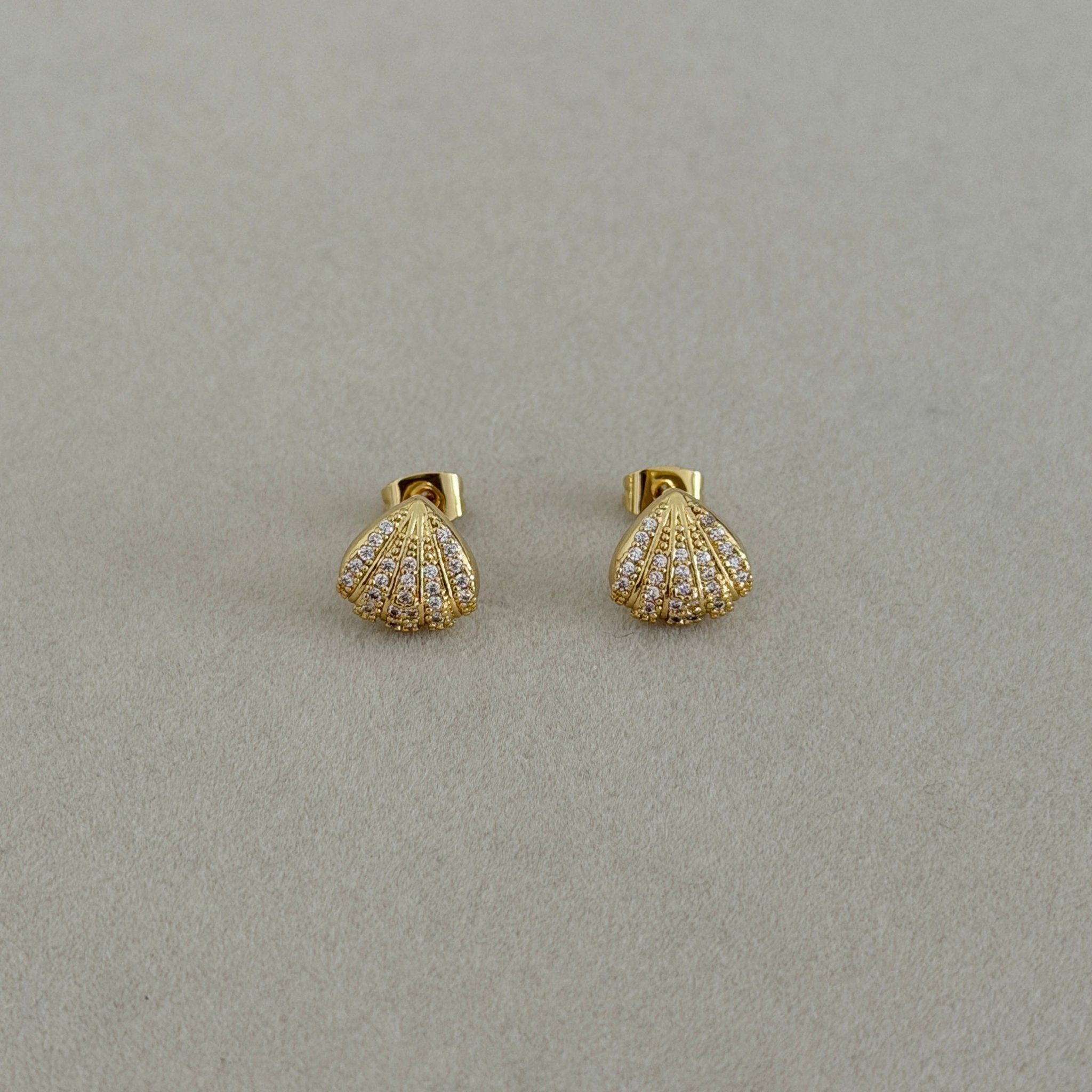 Seashell Spark Stud Earrings - Earring | LimaLimón Store - 1