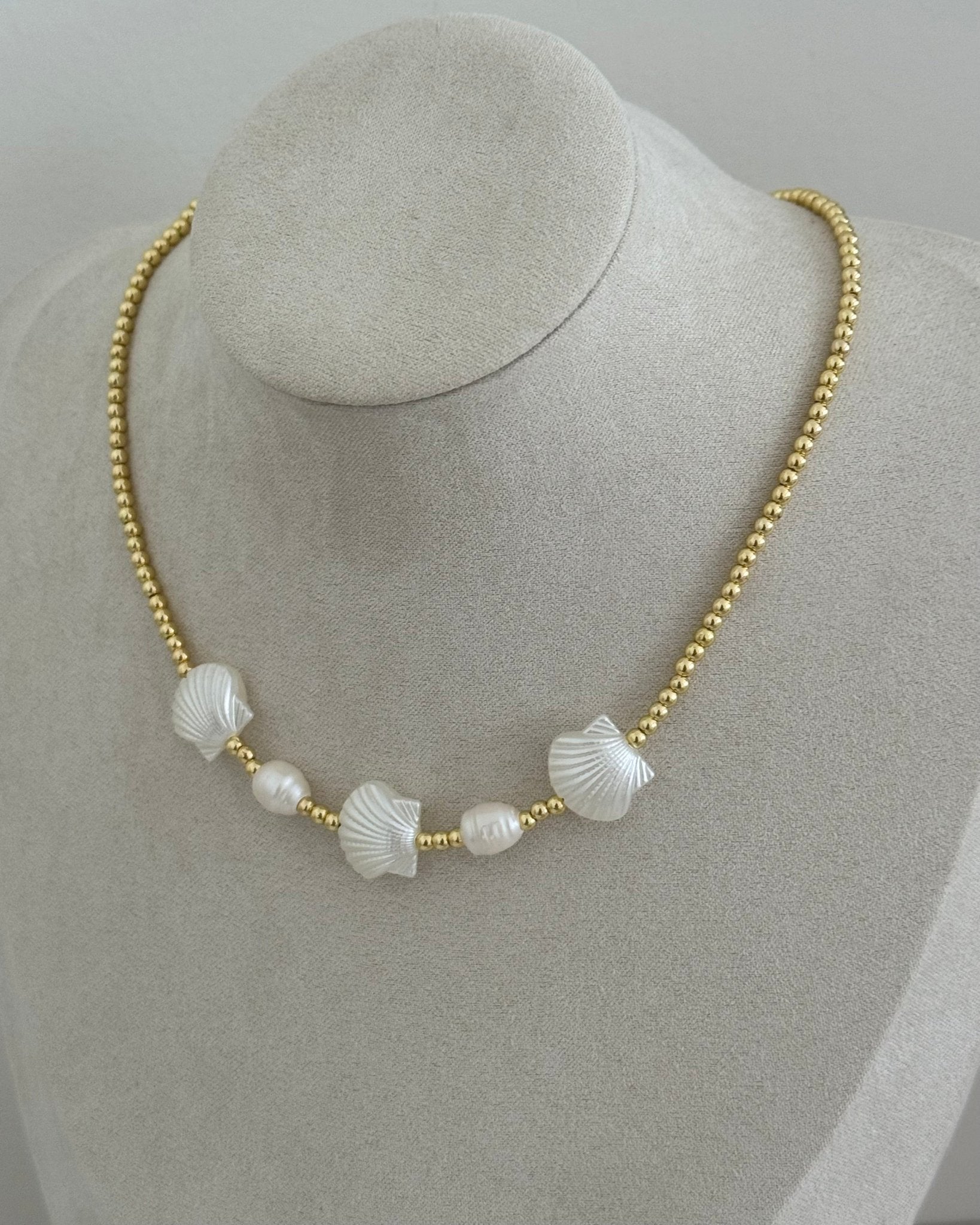 Shell Bead Necklace - Necklace | LimaLimón Store - 5