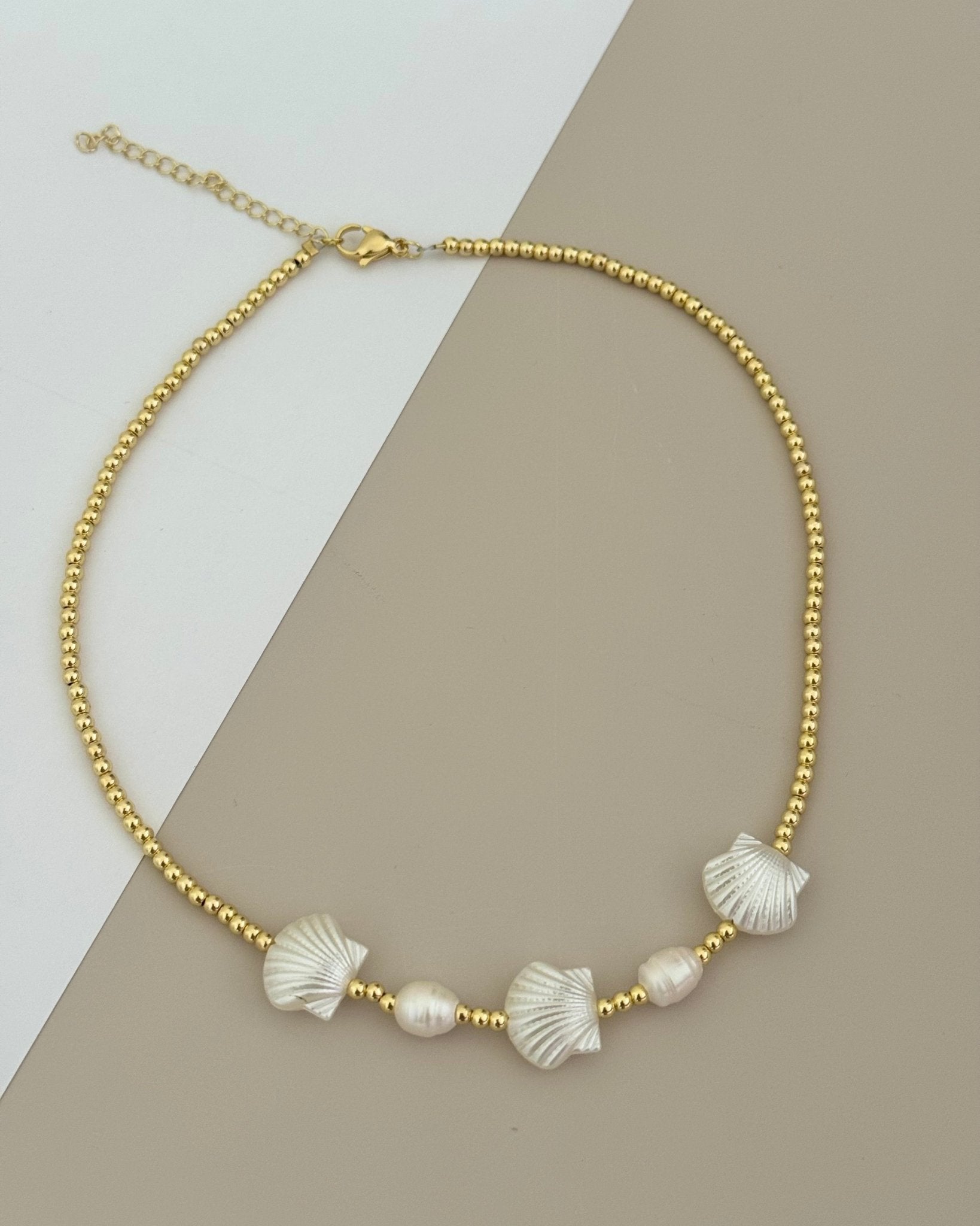 Shell Bead Necklace - Necklace | LimaLimón Store - 1