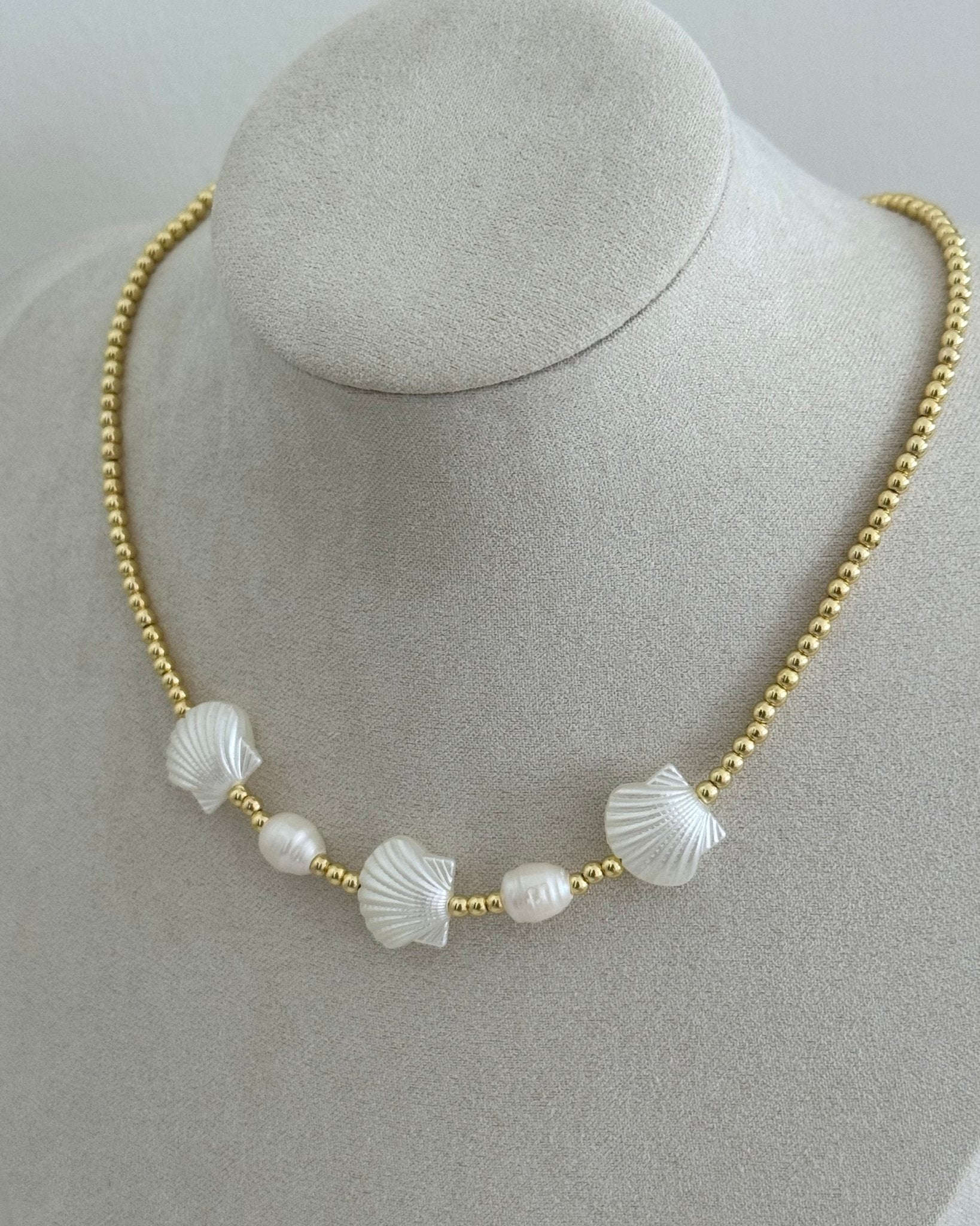 Shell Bead Necklace - Necklace | LimaLimón Store - 4