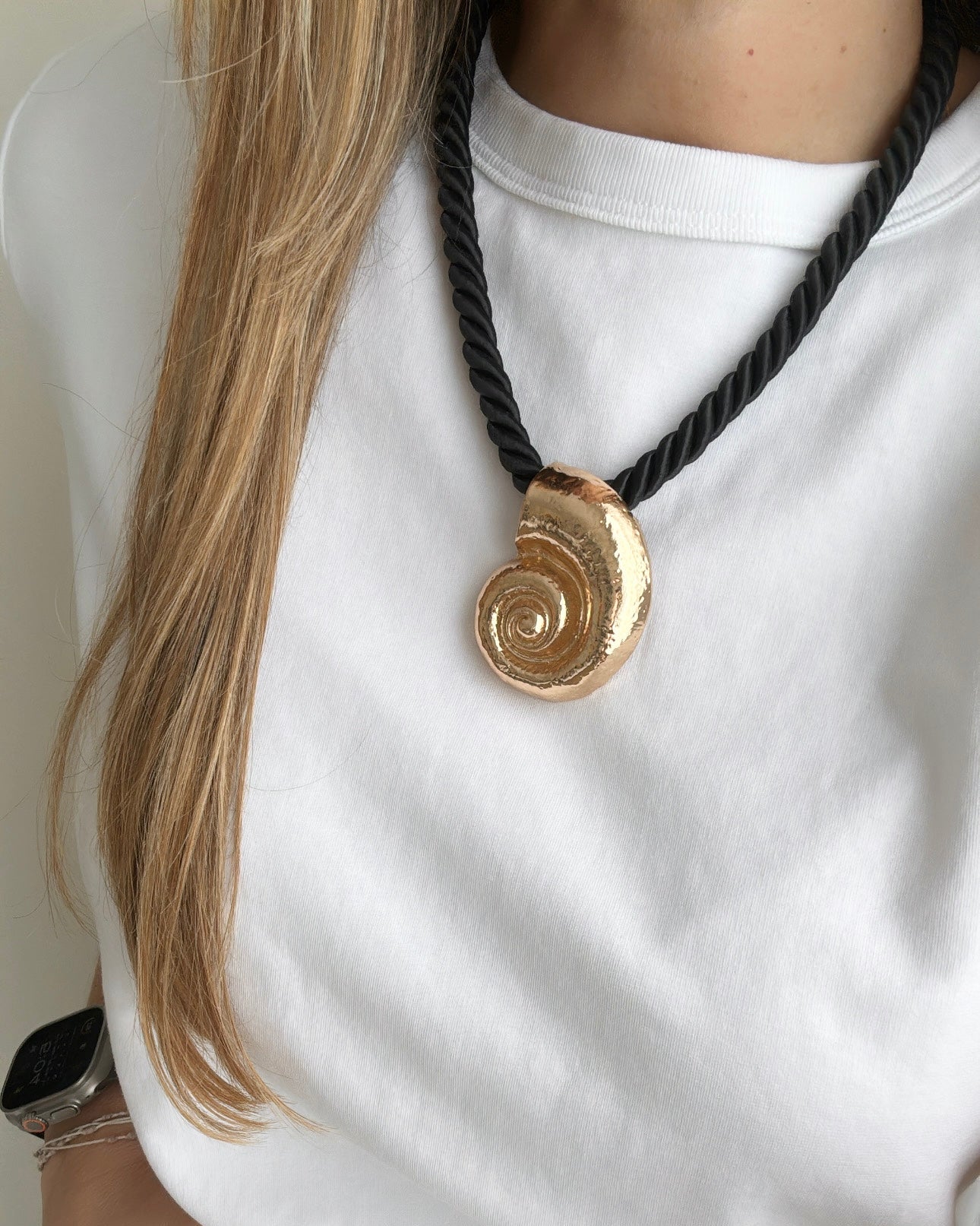 Shell Cord Necklace - Necklace | LimaLimón Store - 6