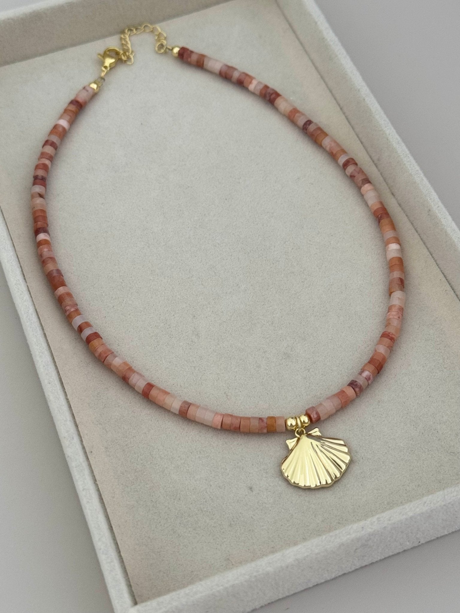 Shell Summer Necklace - Necklaces | LimaLimón Store - 3