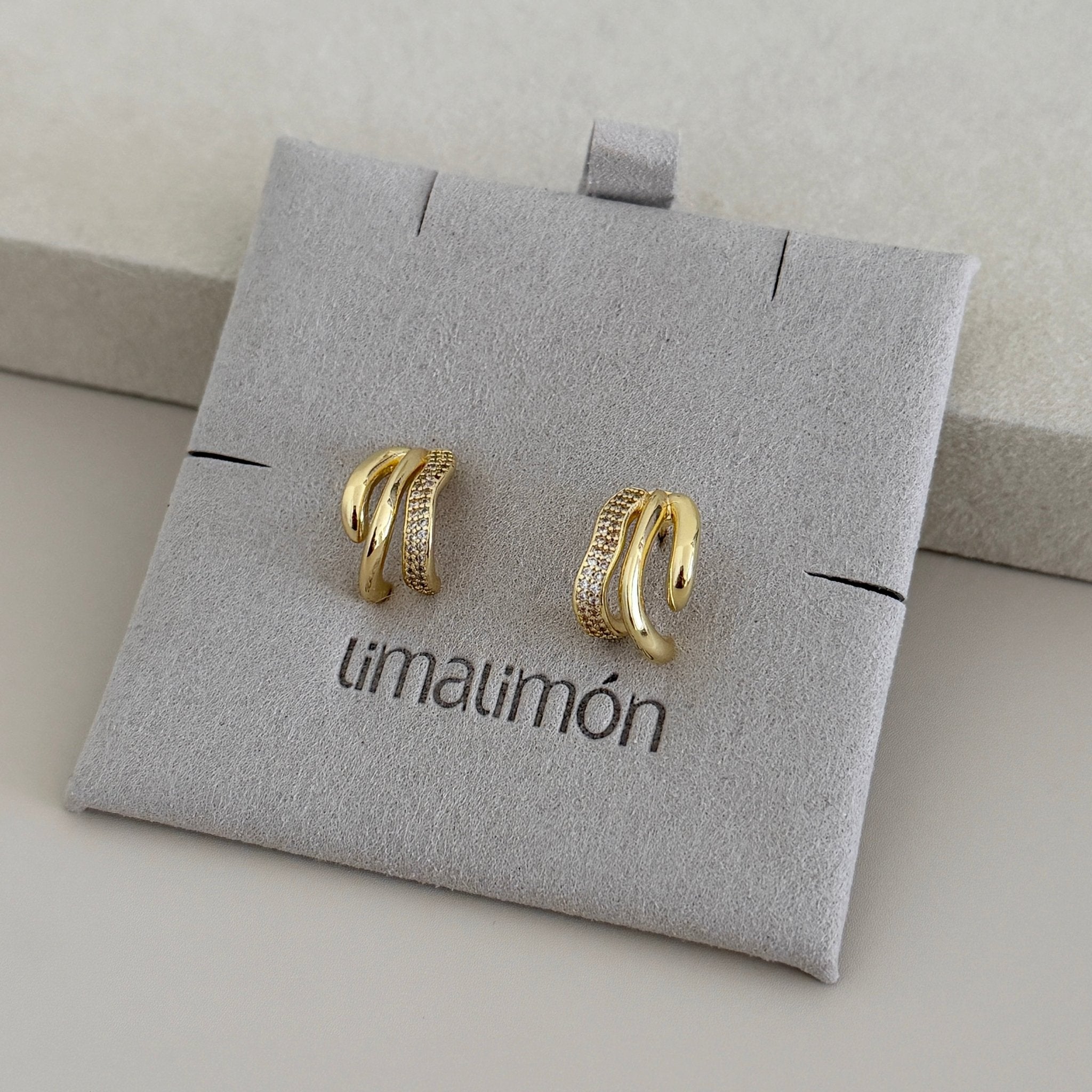 Sienna Twist Pavé Stud Earrings - Earring | LimaLimón Store - 2