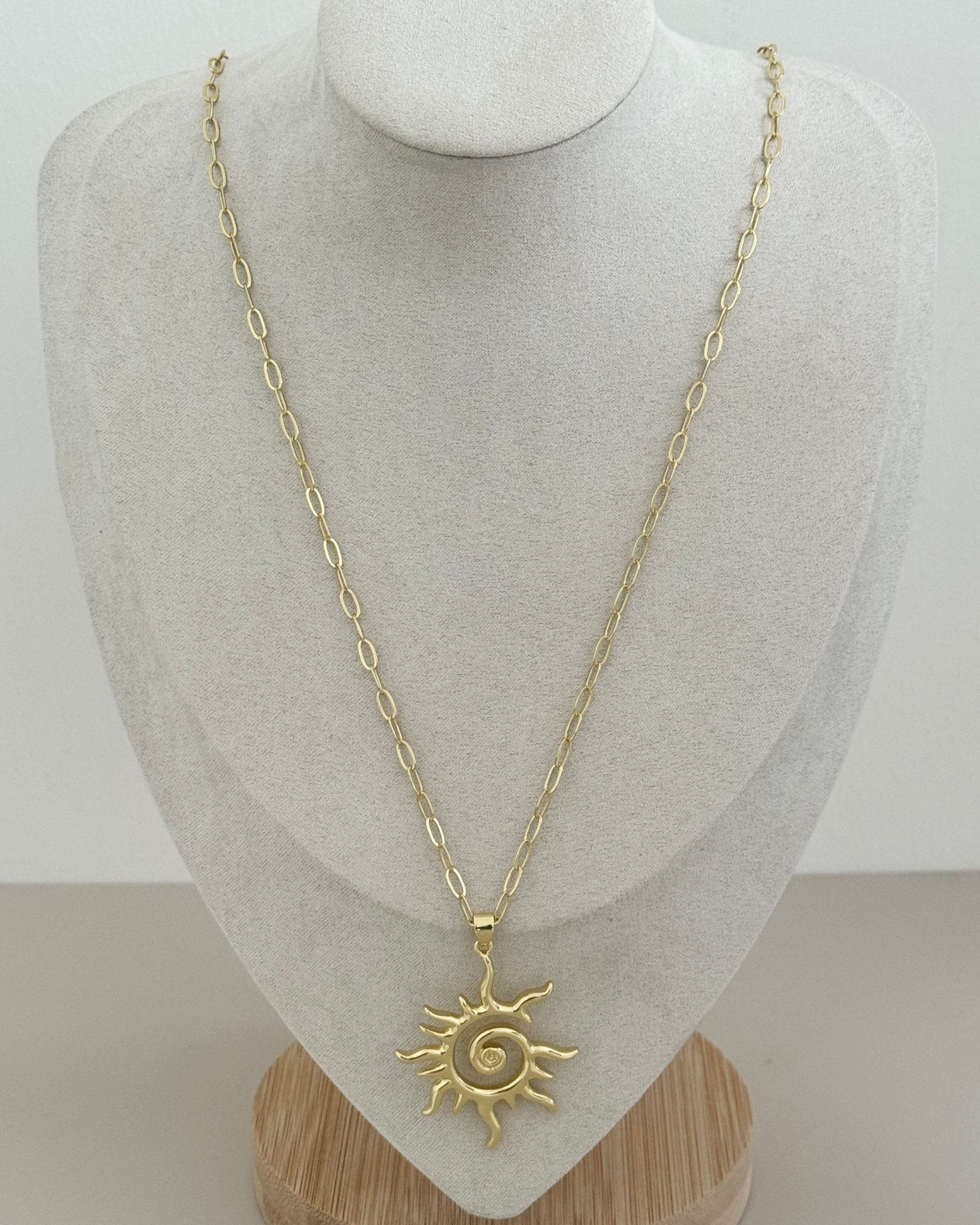 Solar Glow Necklace - Necklace | LimaLimón Store - 2