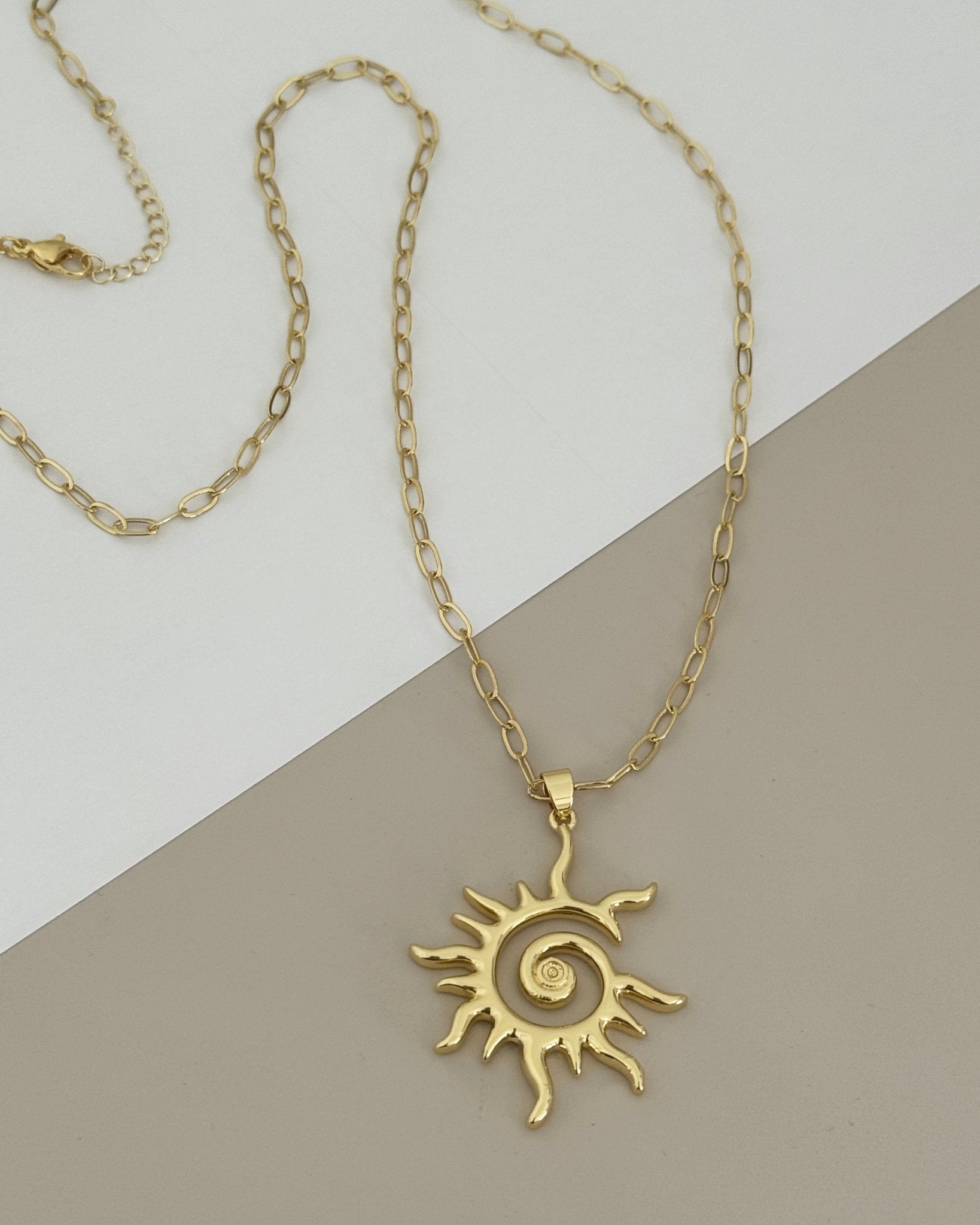 Solar Glow Necklace - Necklace | LimaLimón Store - 1