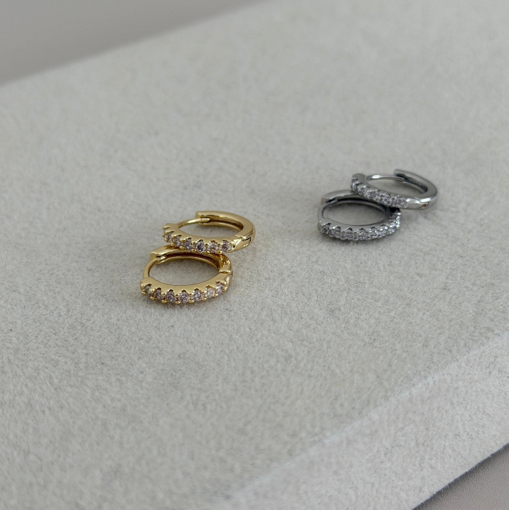 Sparkle Mini Hoops - Earring | LimaLimón Store - 6