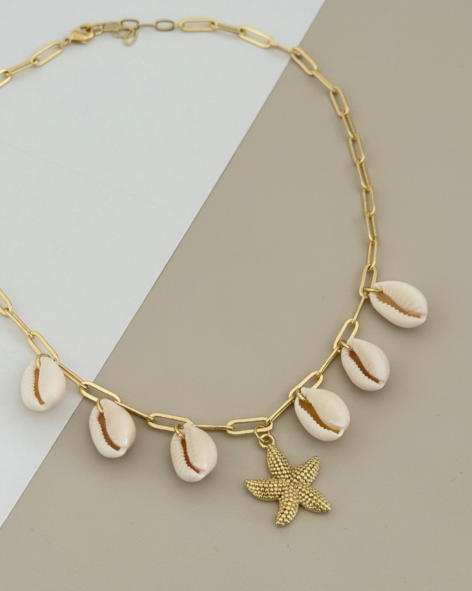 Starfish & Cowrie Shell Charm Necklace - Necklace | LimaLimón Store - 4