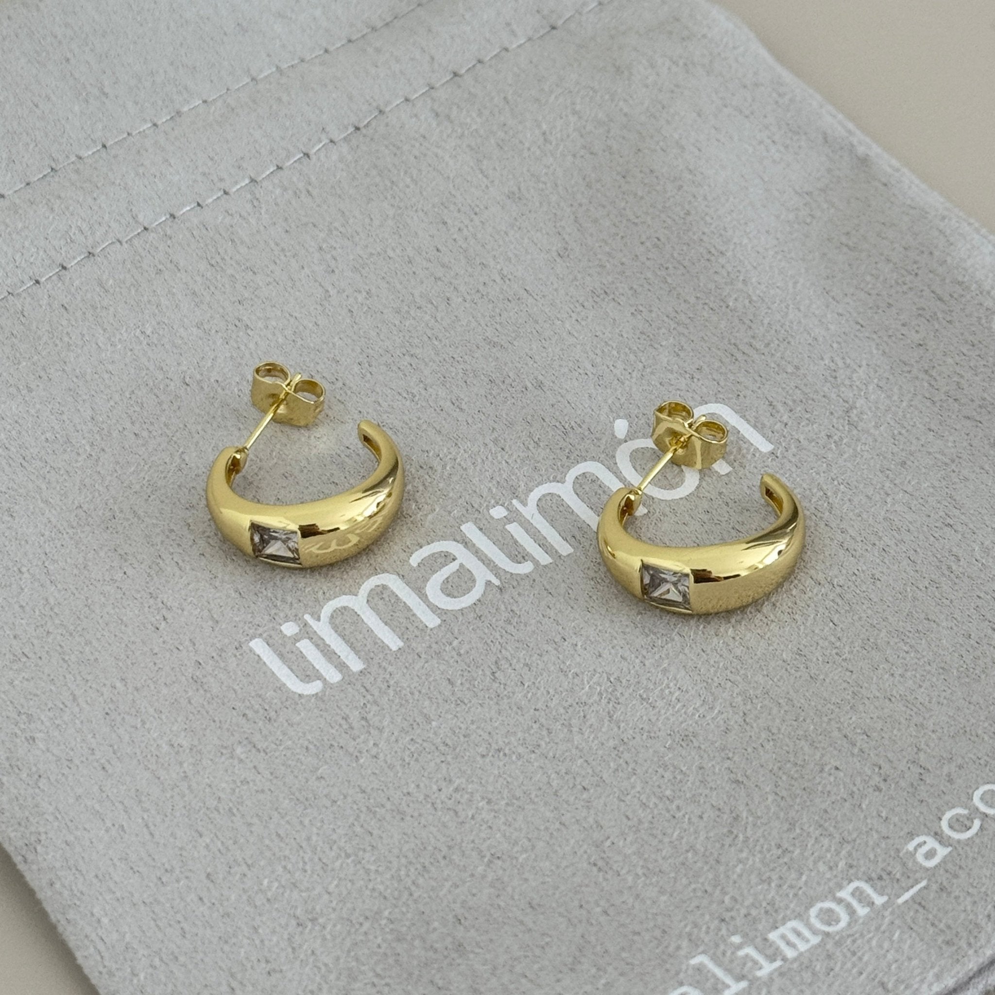 Stella Mini Stone Hoop Earrings - Earring | LimaLimón Store - 4