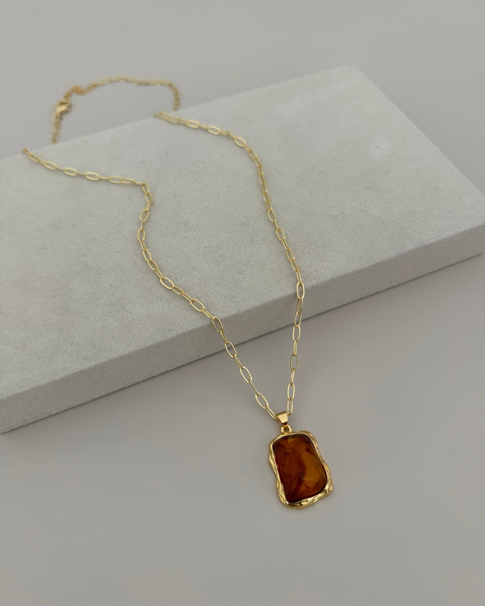 Stone Pendant Necklace - Necklace | LimaLimón Store - 1