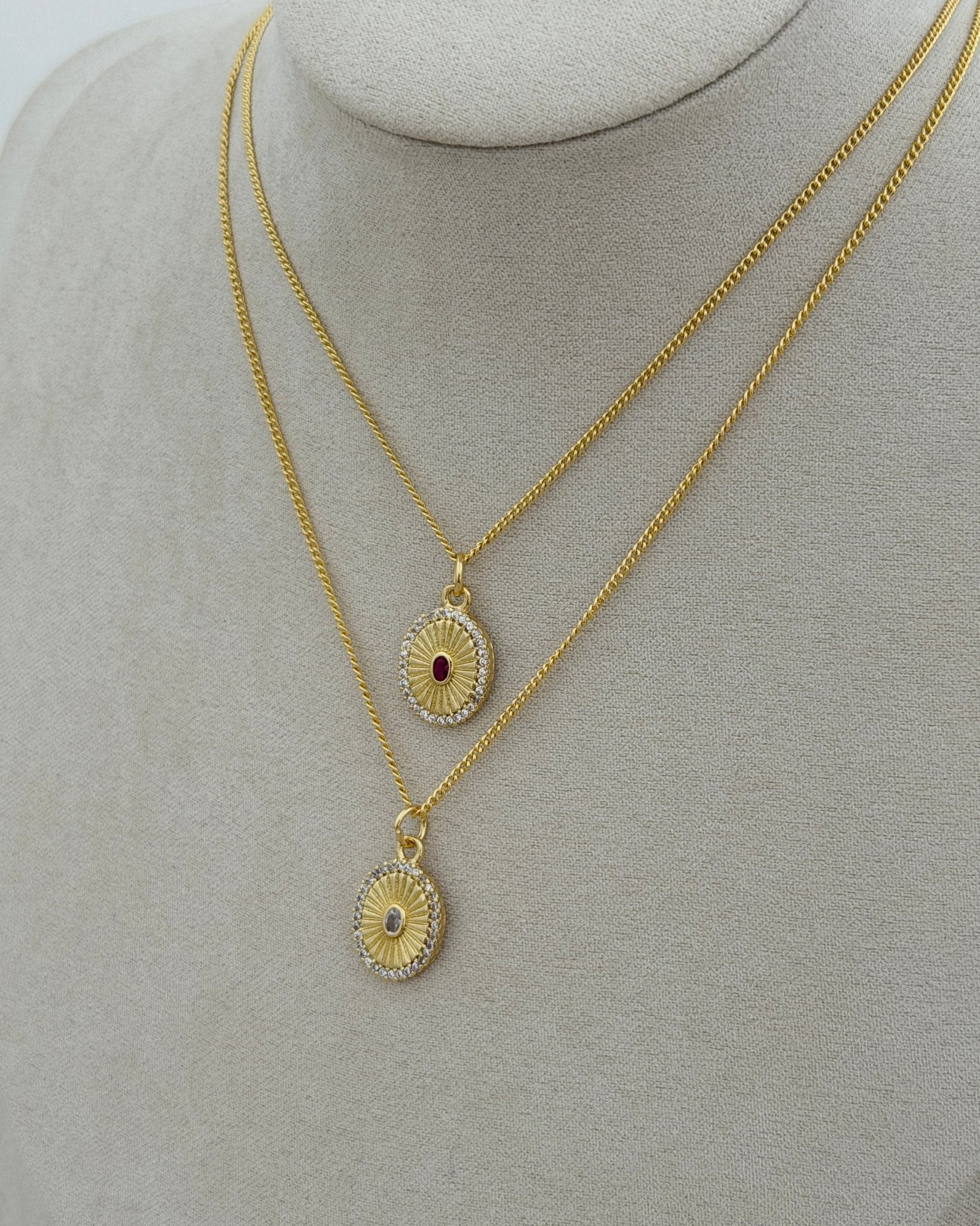 Sunburst Charm Necklace - Necklace | LimaLimón Store - 2