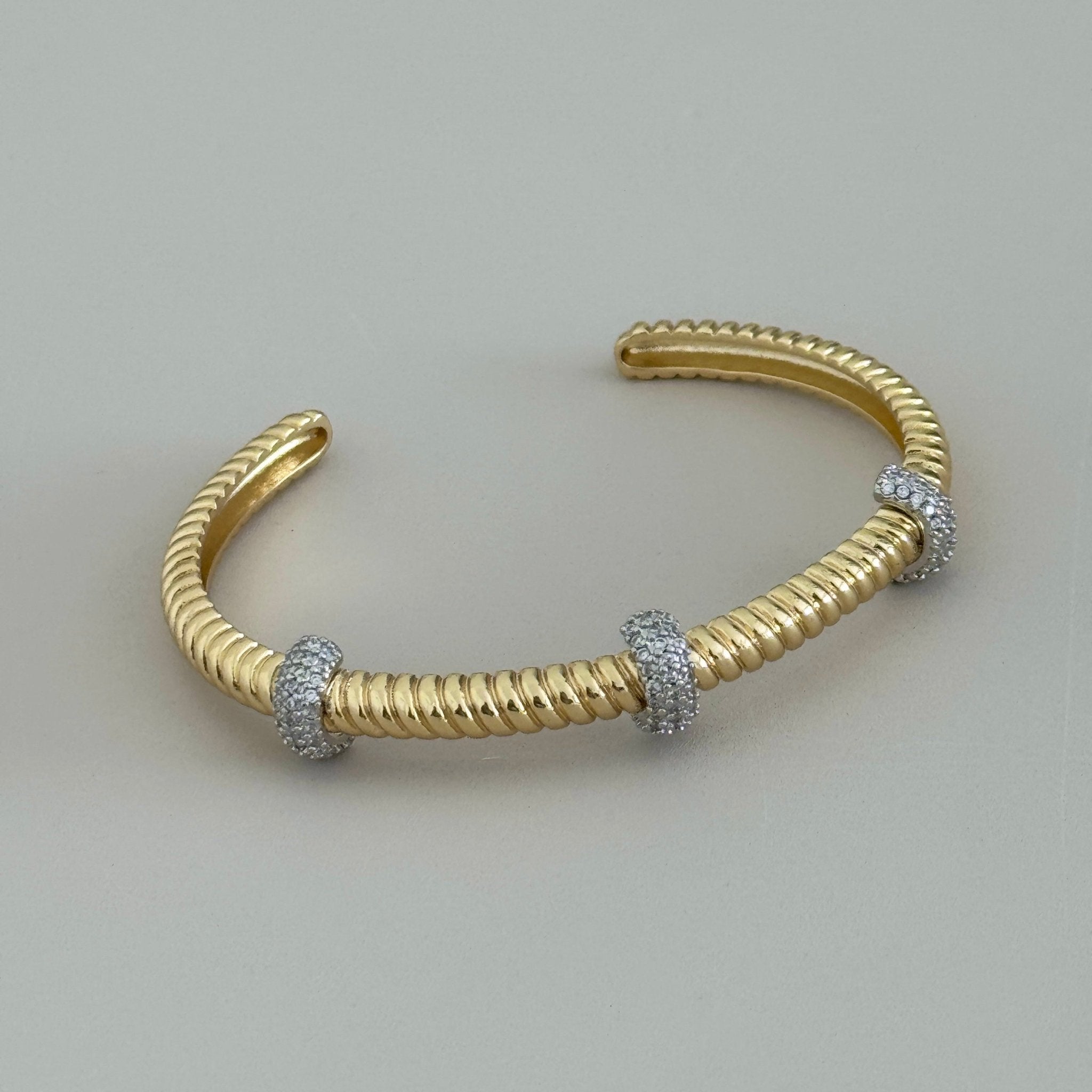 Textured Pavé Accent Bangle - Bracelets | LimaLimón Store - 1