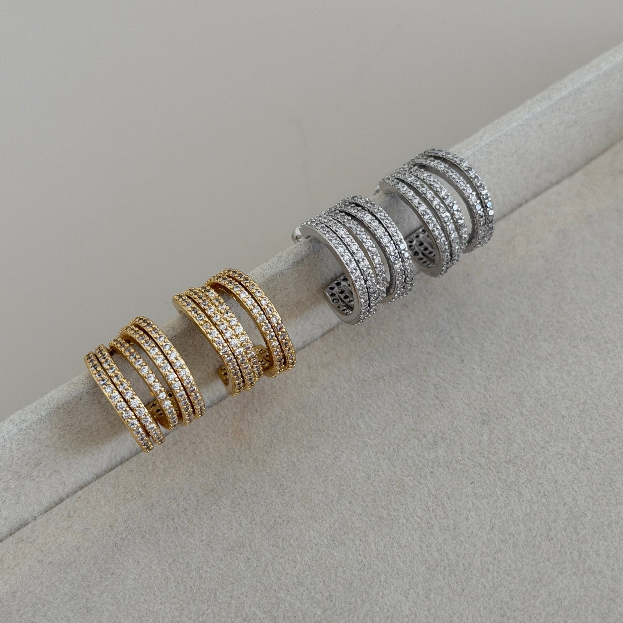 Triple Band Pavé Hoop Earrings - Earring | LimaLimón Store - 6