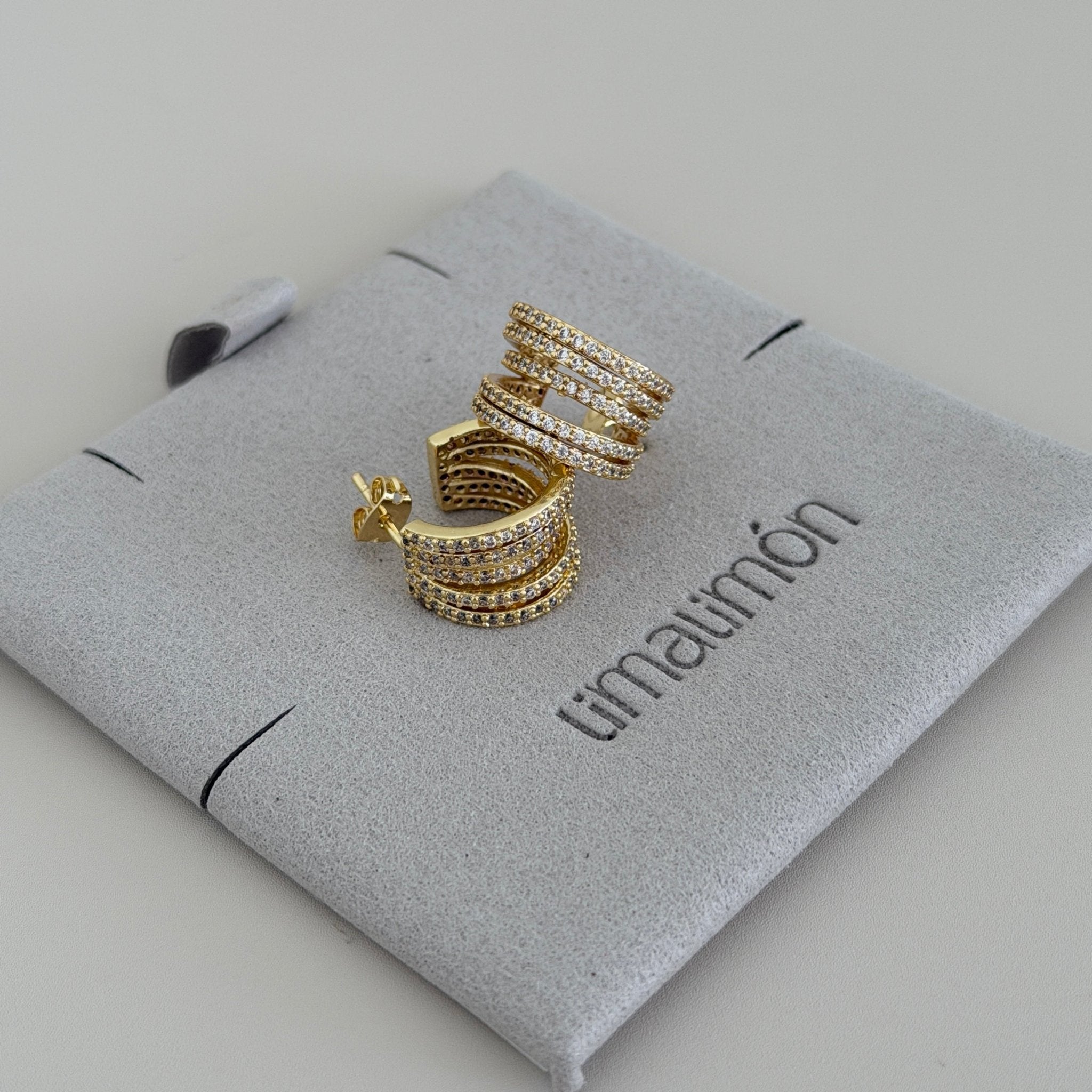 Triple Band Pavé Hoop Earrings - Earring | LimaLimón Store - 4