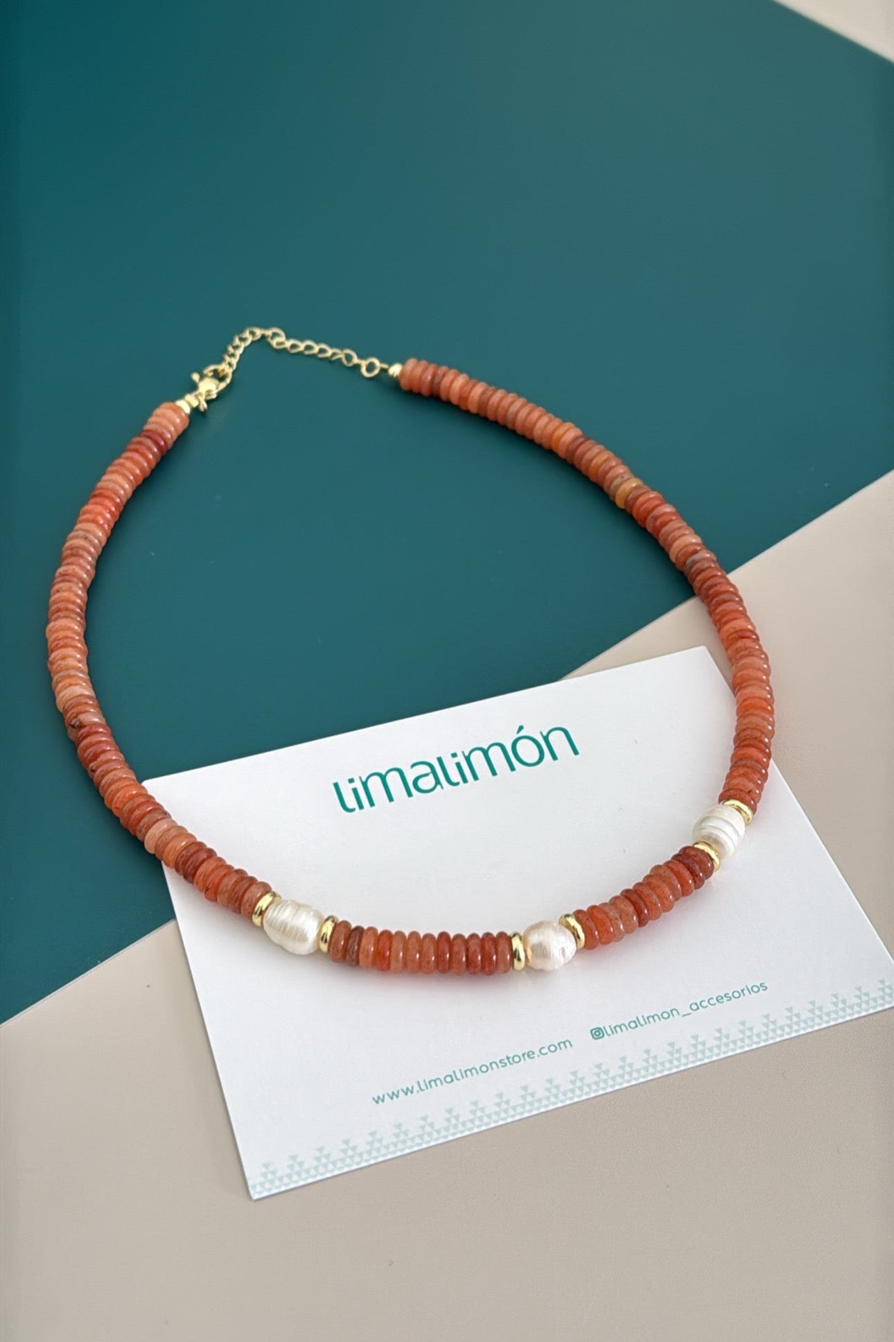 Triple Pearls Puka Necklace - Necklace | LimaLimón Store - 4