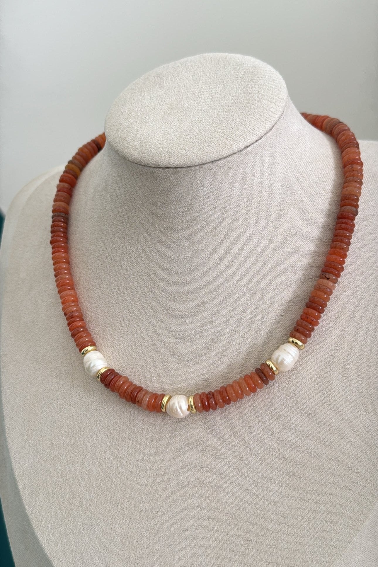 Triple Pearls Puka Necklace - Necklace | LimaLimón Store - 6