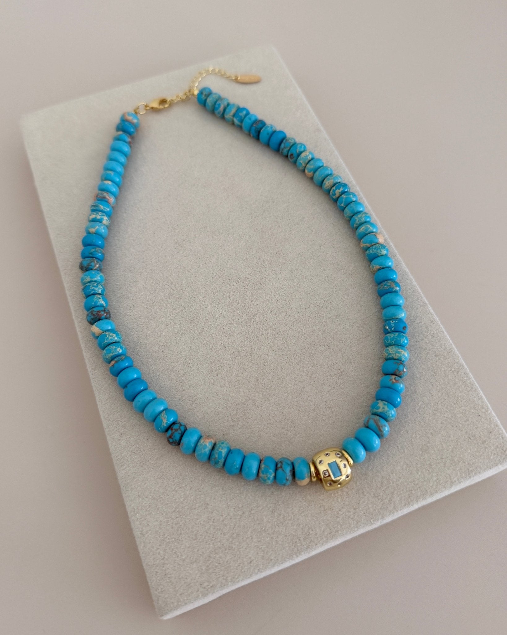 Turquoise Gold Accent Necklace - Necklaces | LimaLimón Store - 1