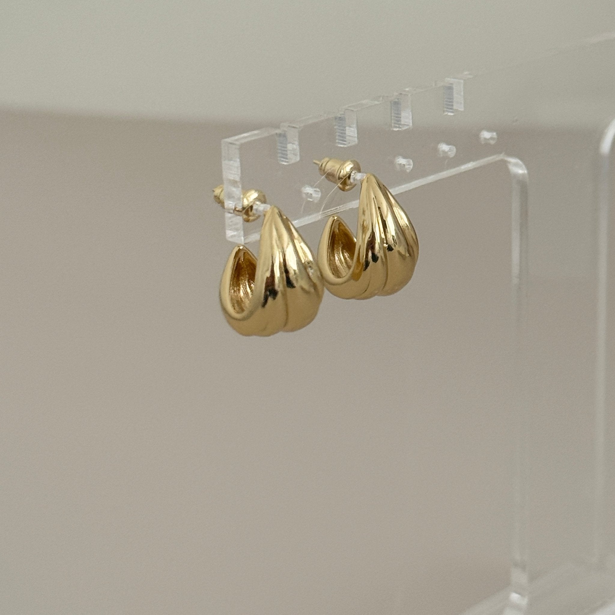 Twist Dome Hoop Earrings - Earring | LimaLimón Store - 3