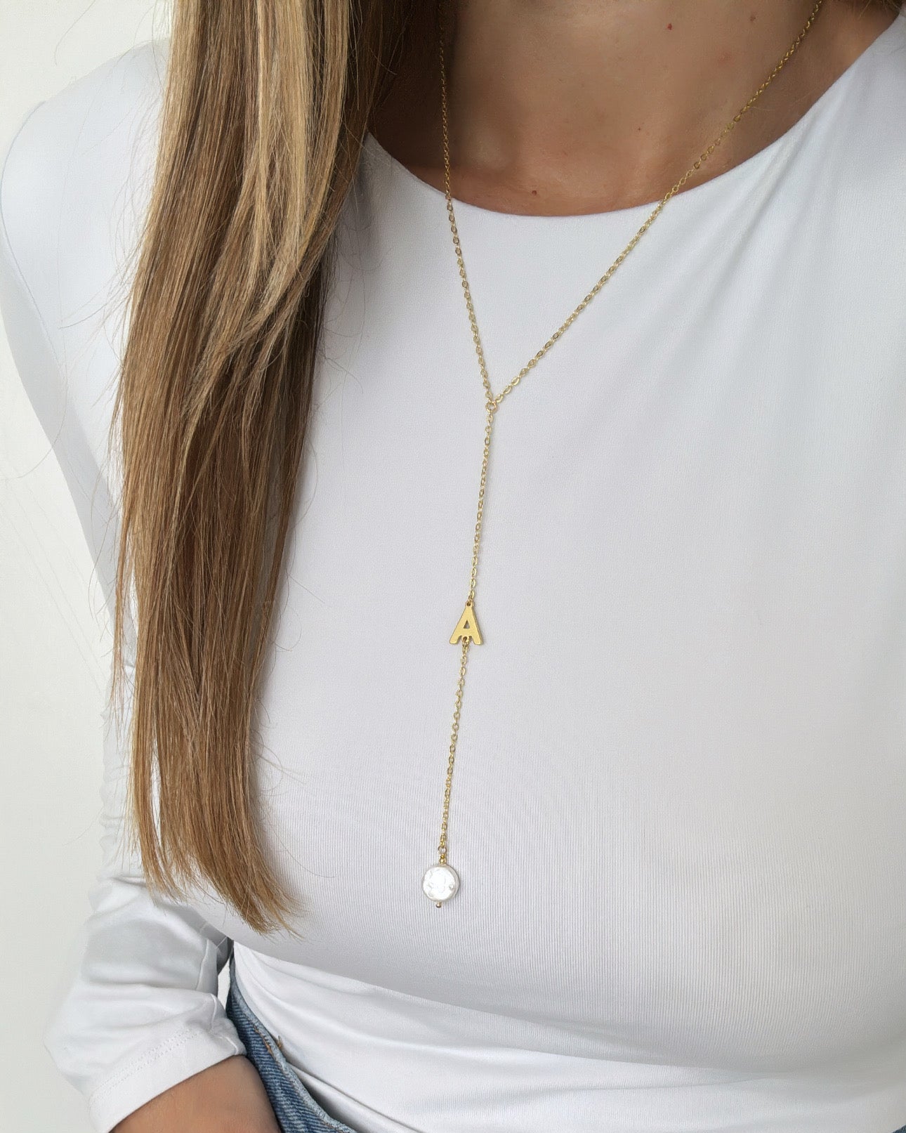 Vertical Initial Necklace with Pearl Accent – Customizable - Collares | LimaLimón Store - 12