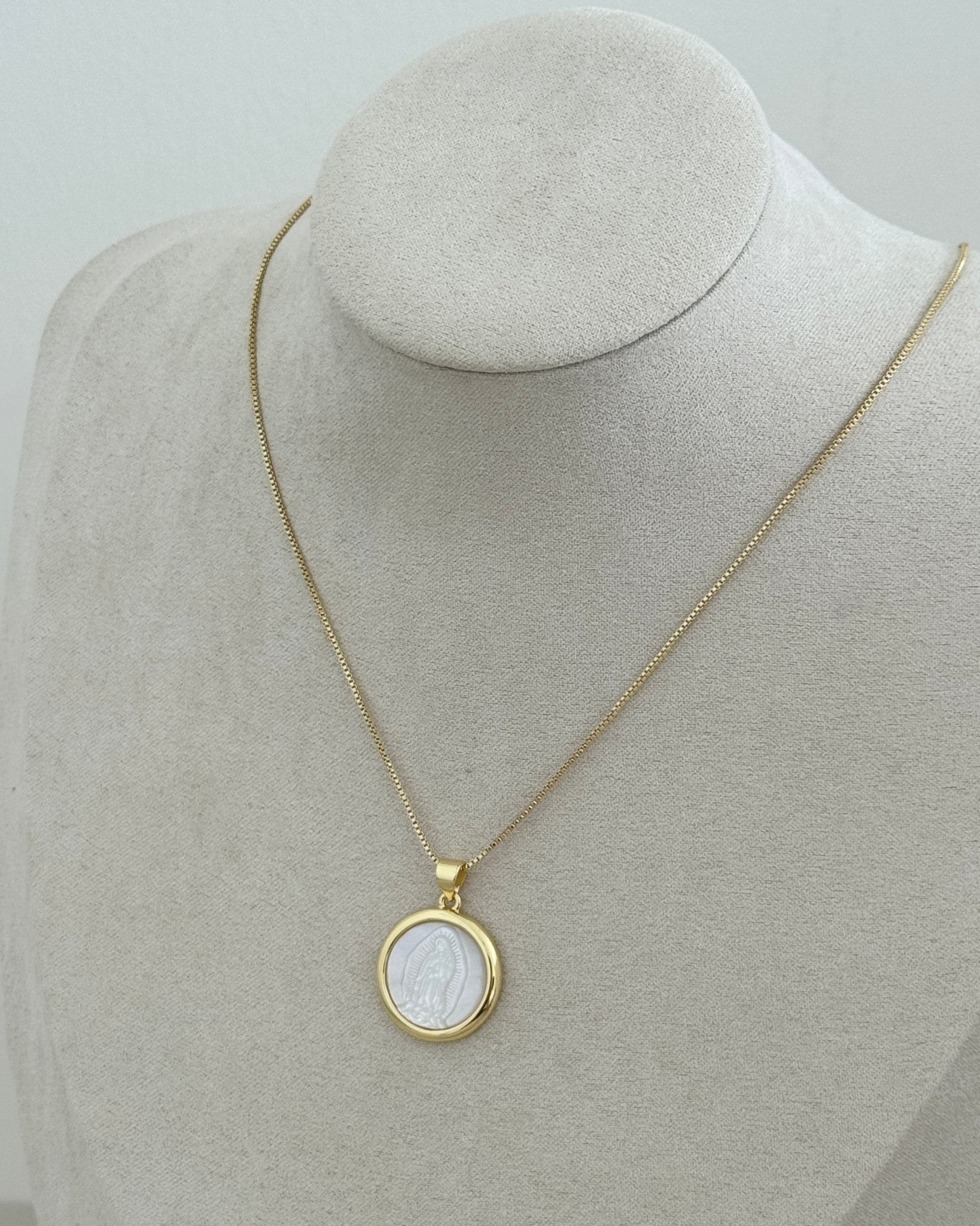 Virgin Medallion Necklace - Necklace | LimaLimón Store - 2