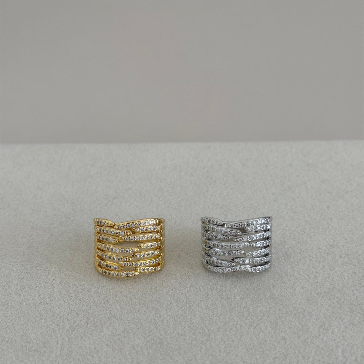 Wavy Multi Row Crystal Ring - ring jewelry | LimaLimón Store - 1