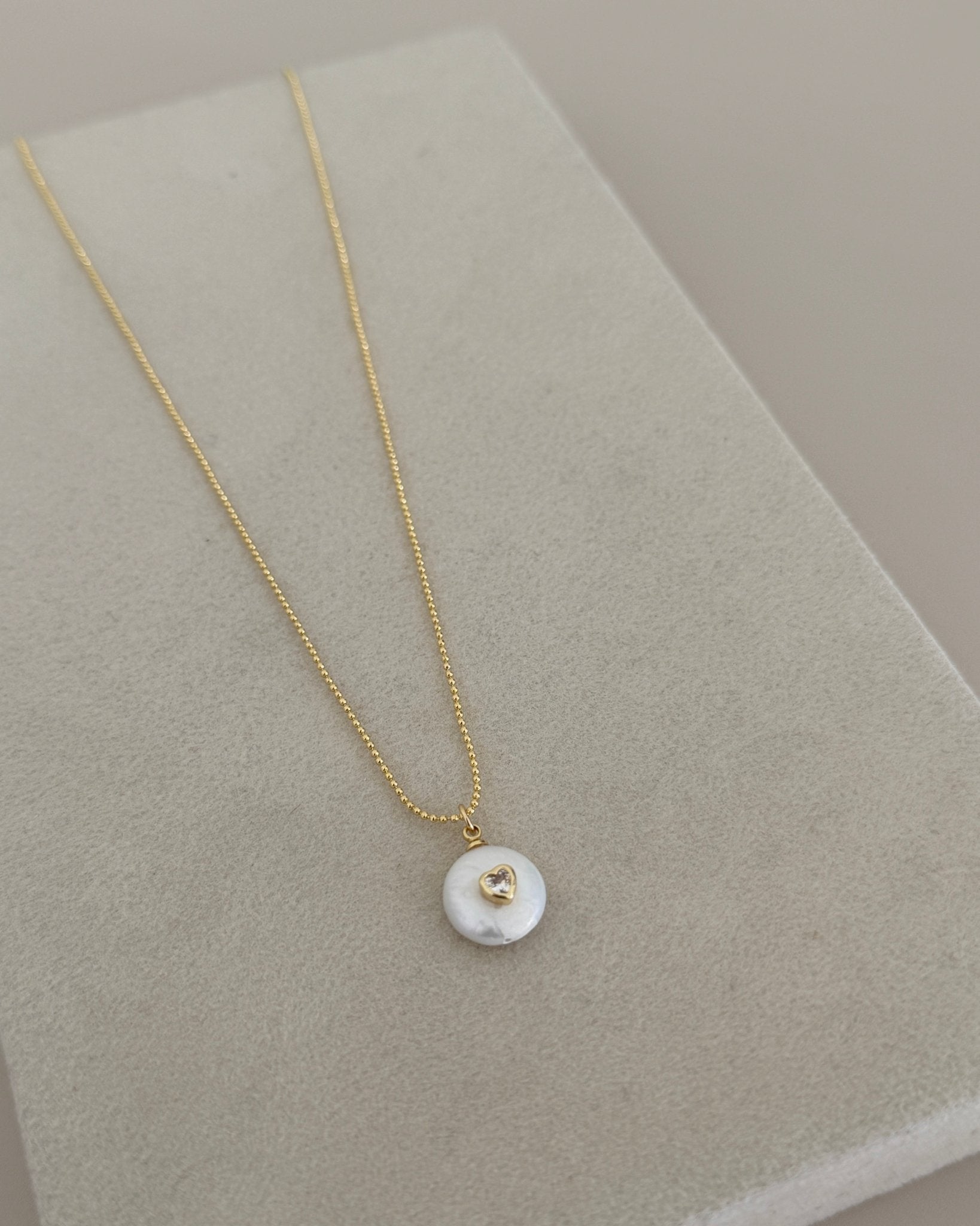 White Stone Adjustable Necklace - Necklace | LimaLimón Store - 1