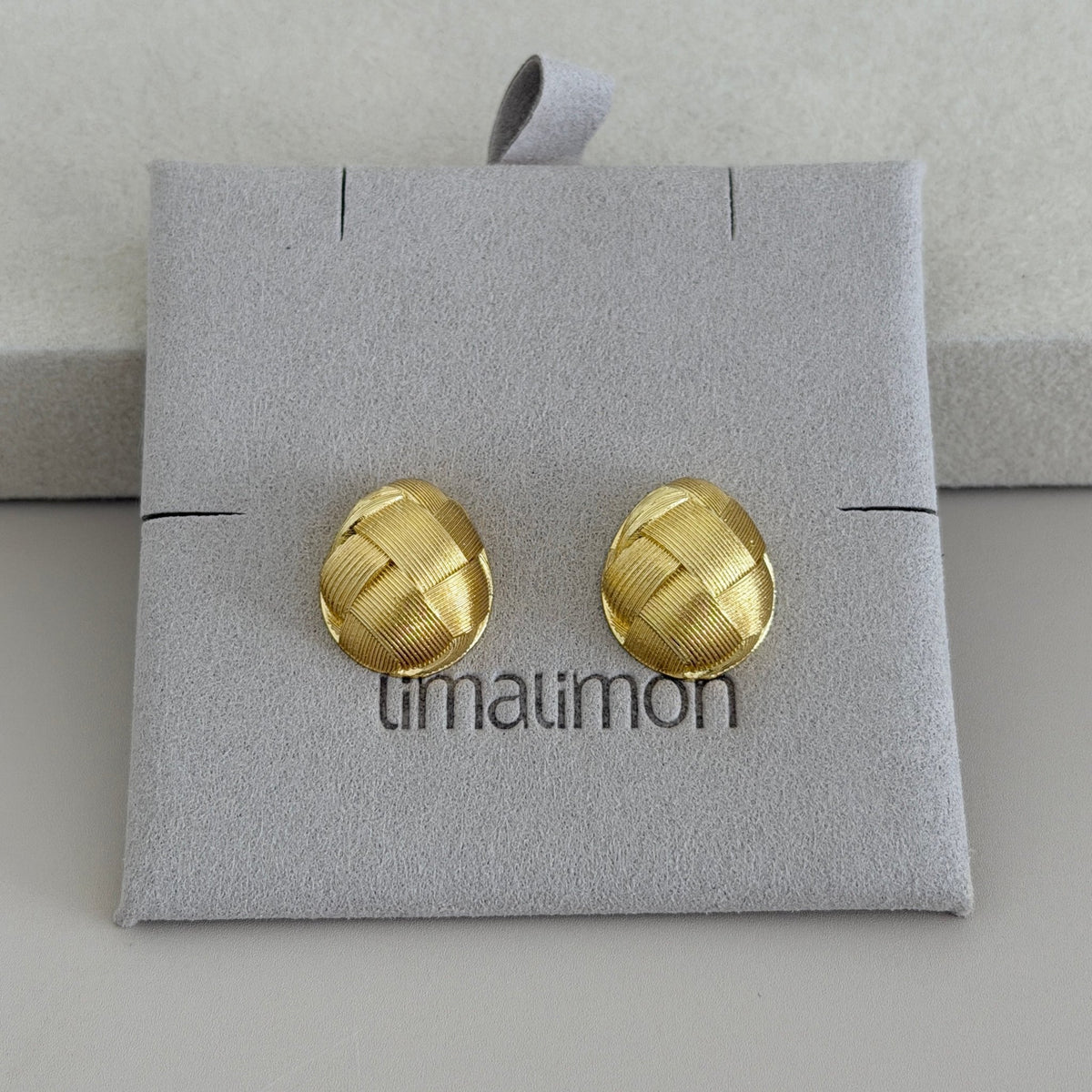 Woven Gold Stud Earrings - Earring | LimaLimón Store - 3