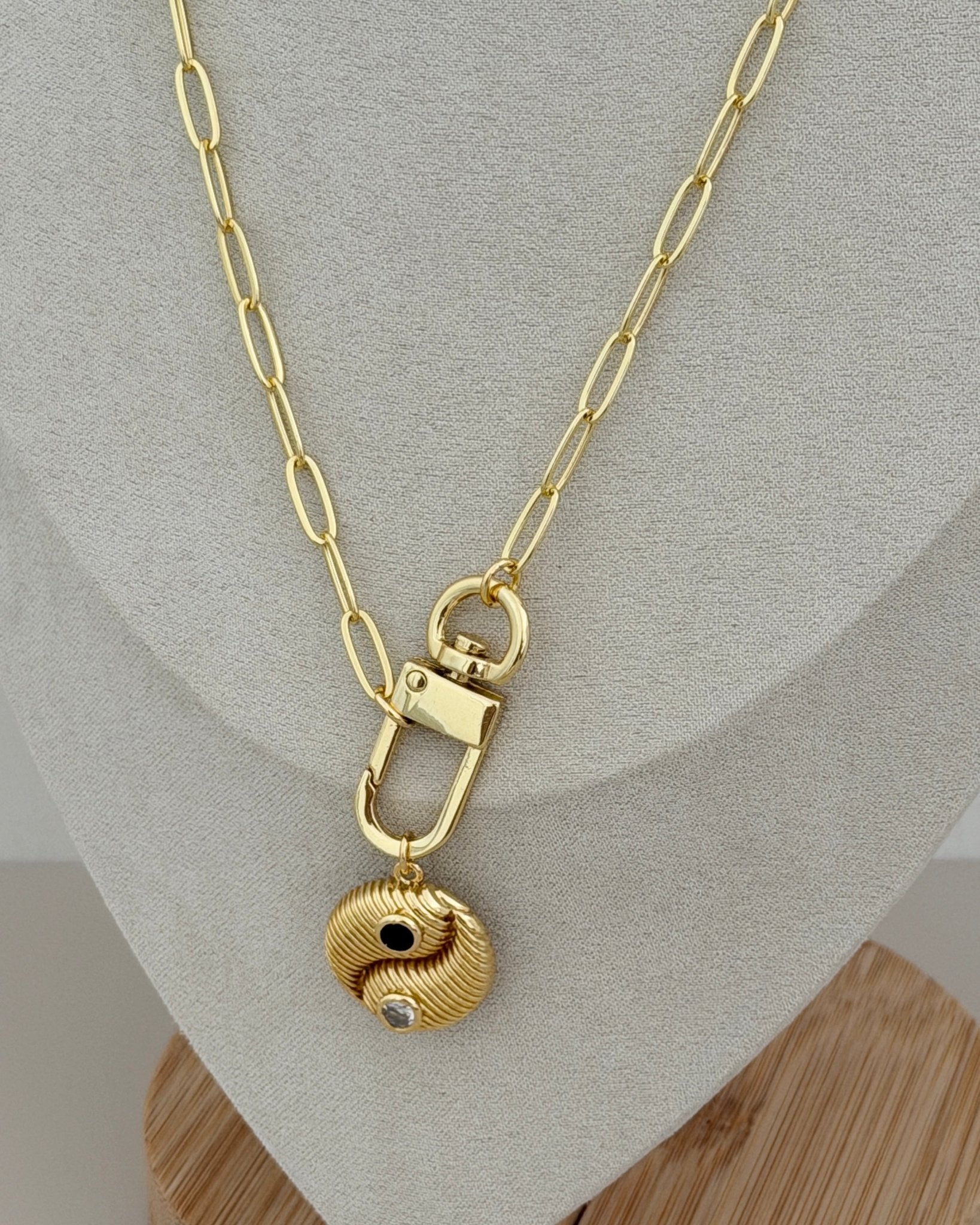 Yin & Yang Balance Link Necklace - Necklace | LimaLimón Store - 3