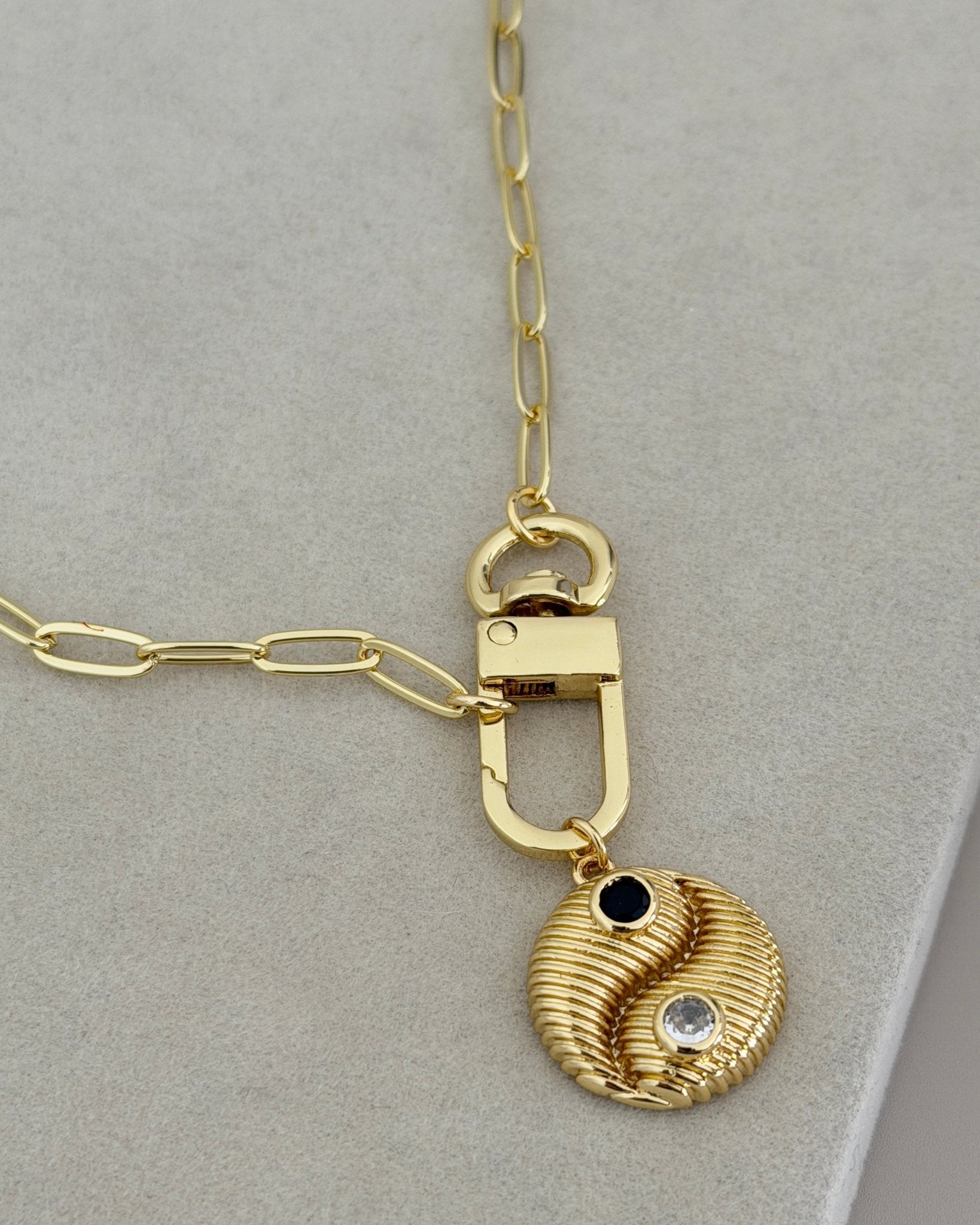 Yin & Yang Balance Link Necklace - Necklace | LimaLimón Store - 4