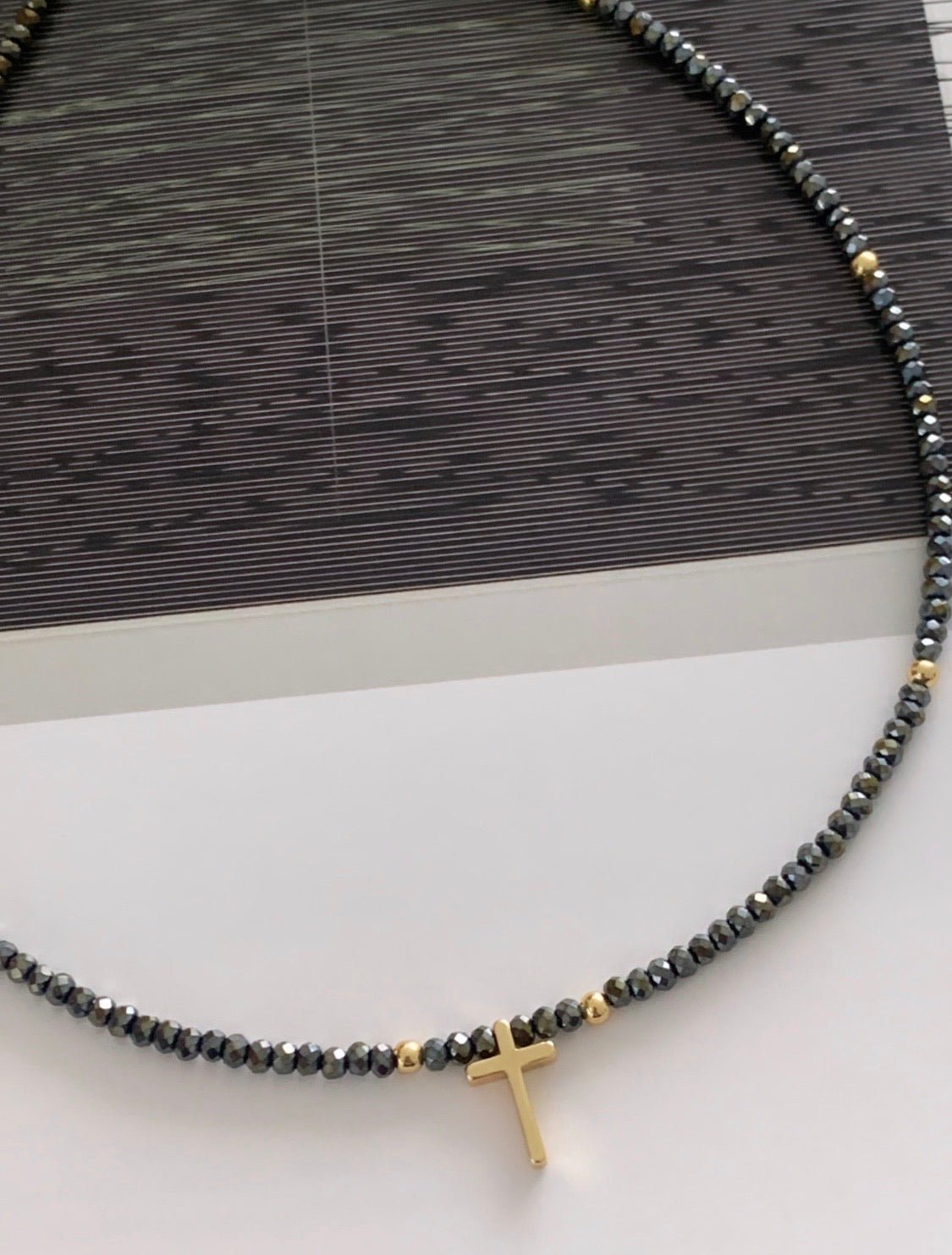 Cross Choker - LimaLimón Store