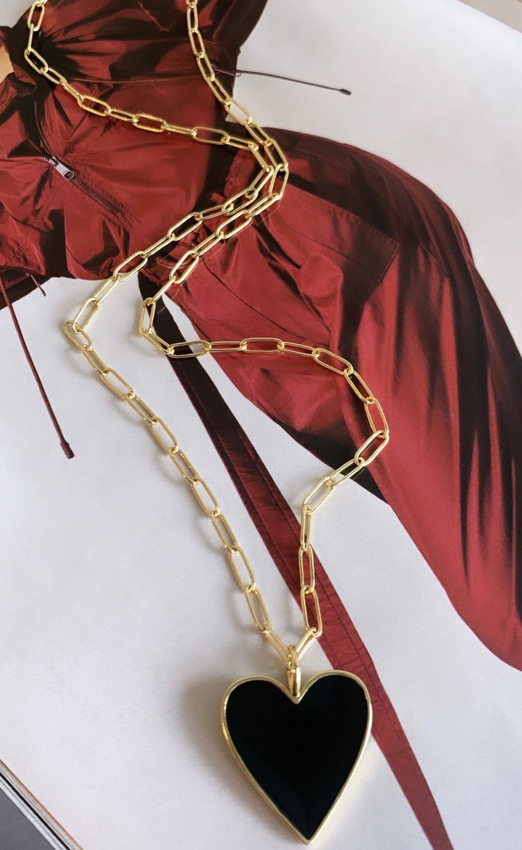 Amare heart long necklace main image 1