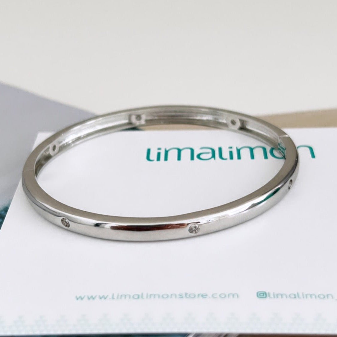 Silver Bangle - Bracelet | LimaLimón Store - 3