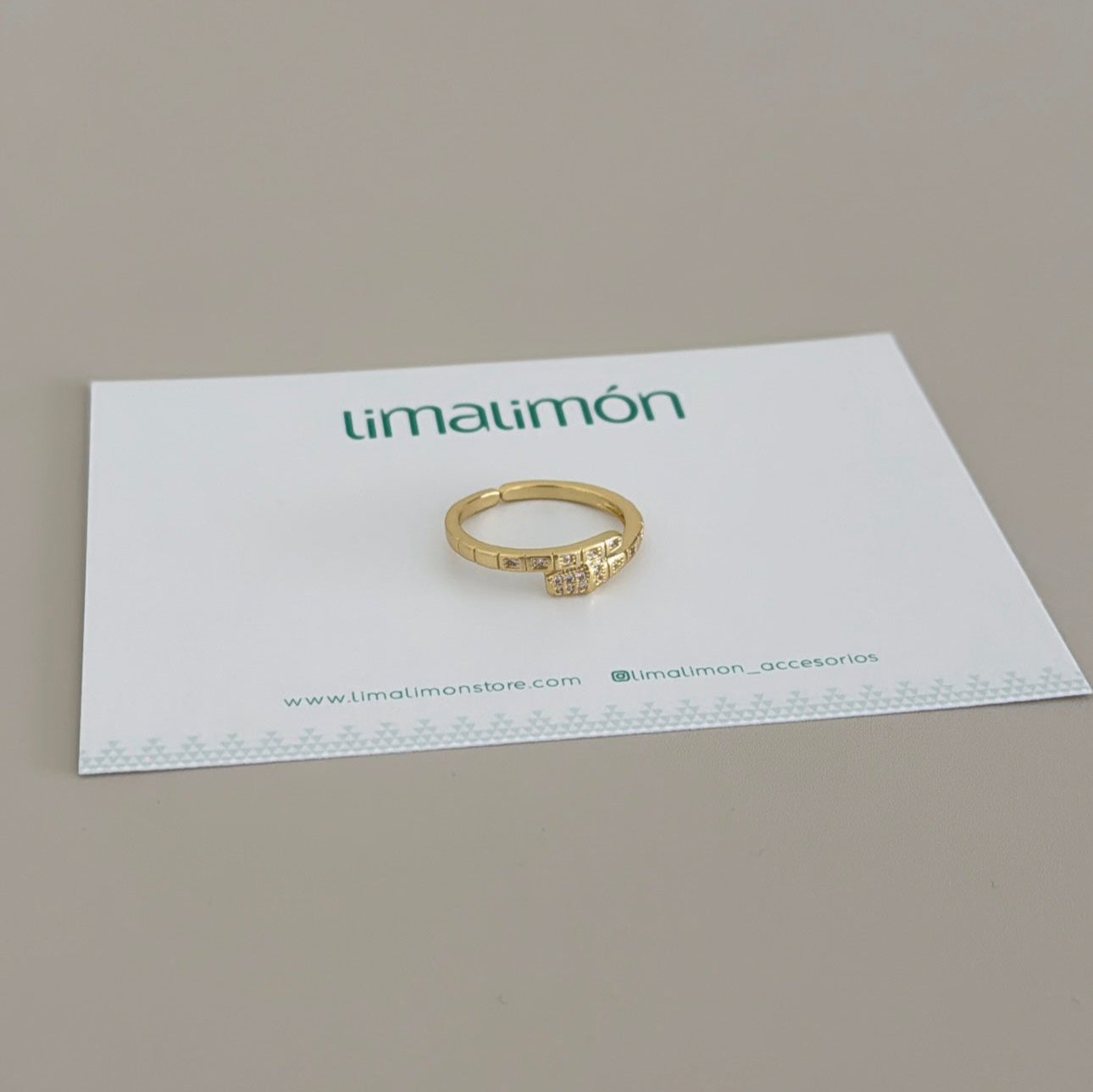 Gold Zirconia Ring