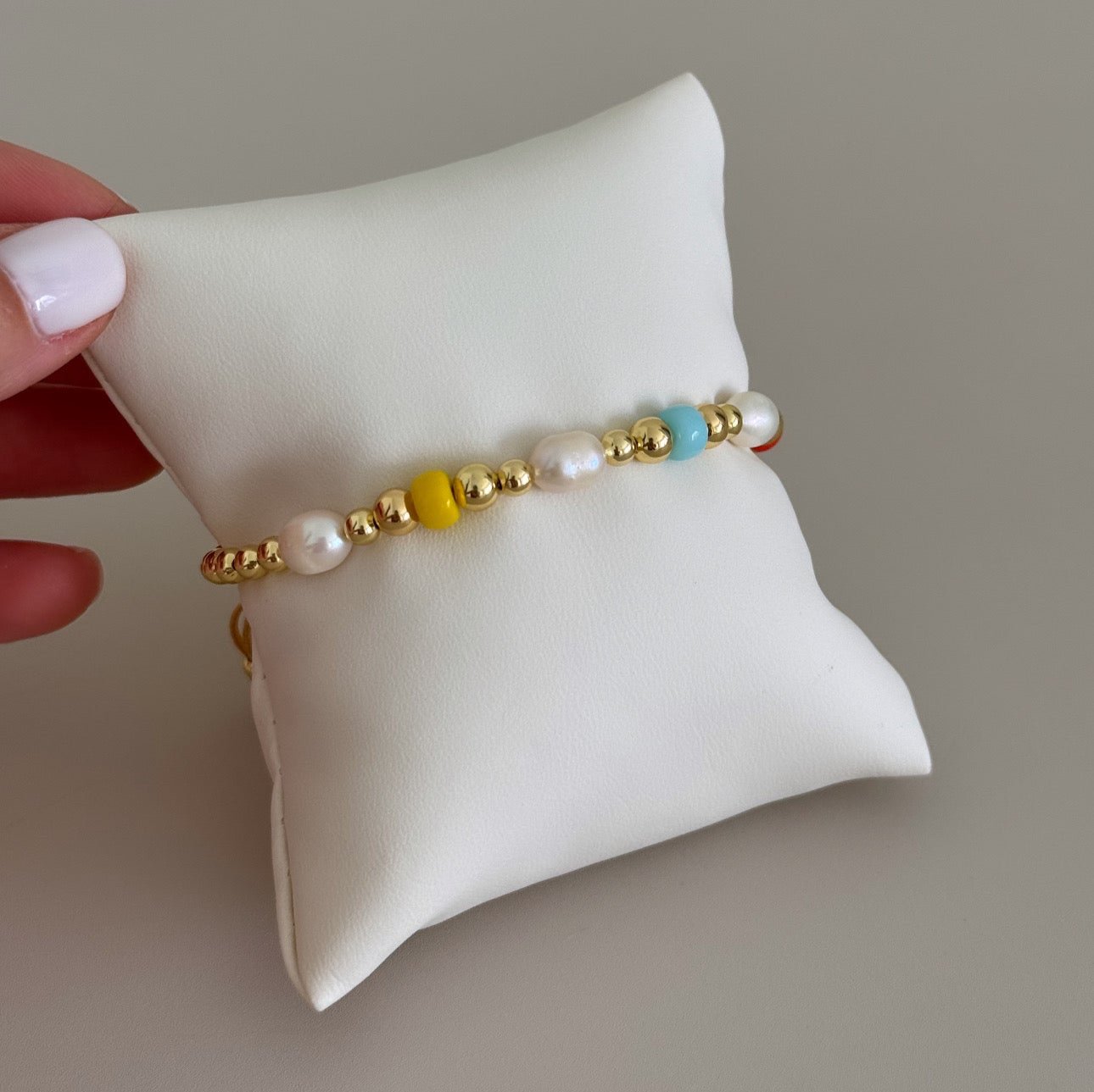 Pearl Color Bracelet