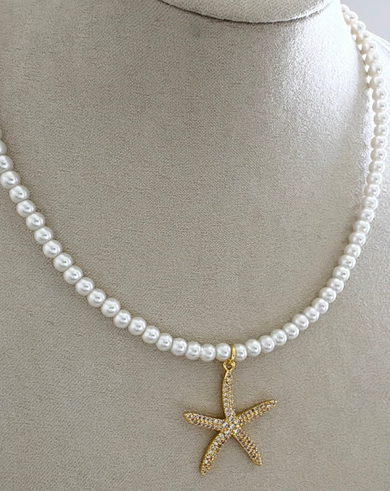 Pearls Star Necklace