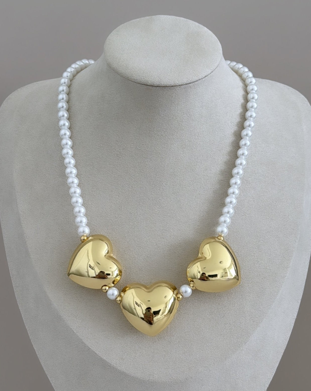 Triple Hearts Pearls Necklace