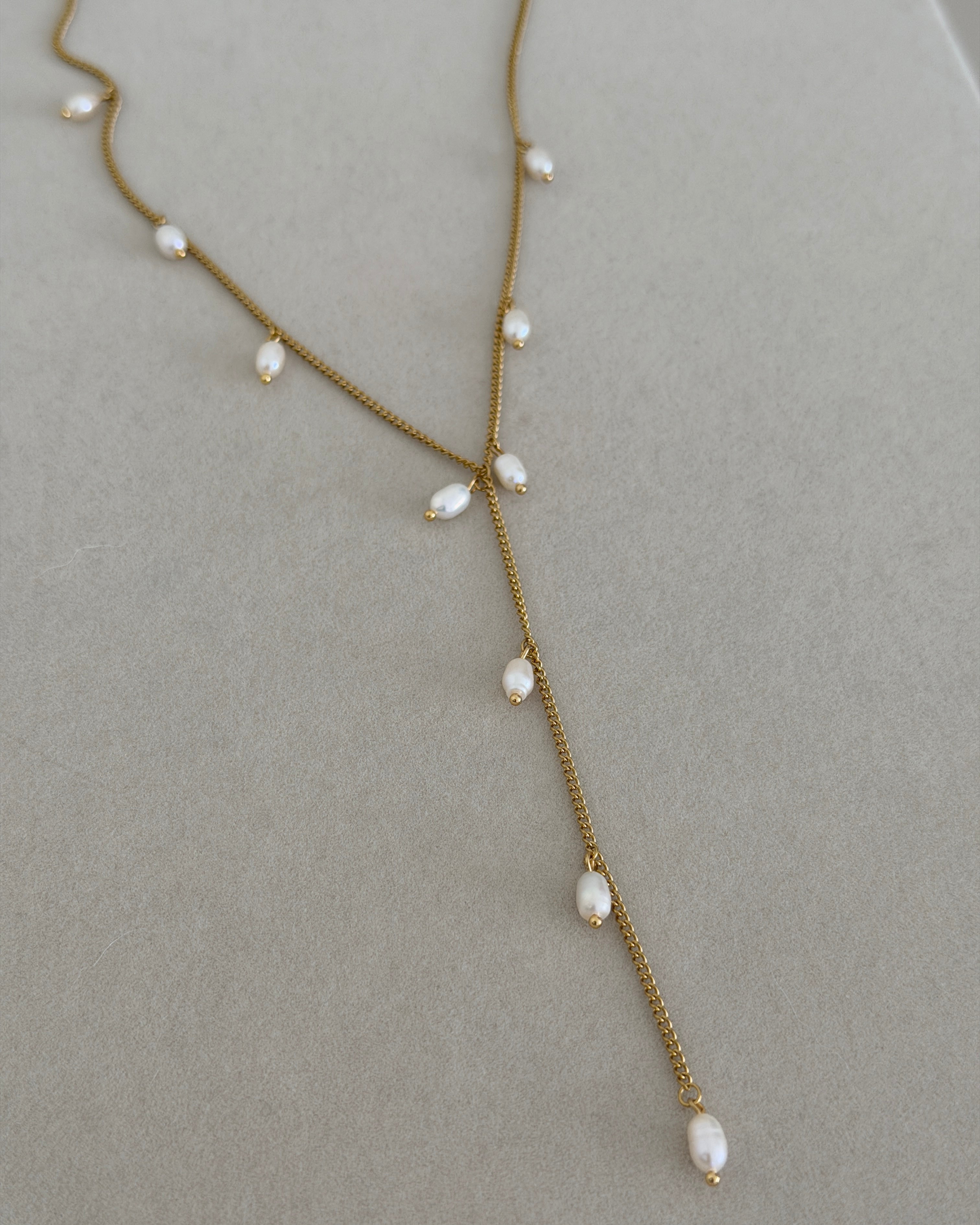 Isla Pearl Lariat Necklace