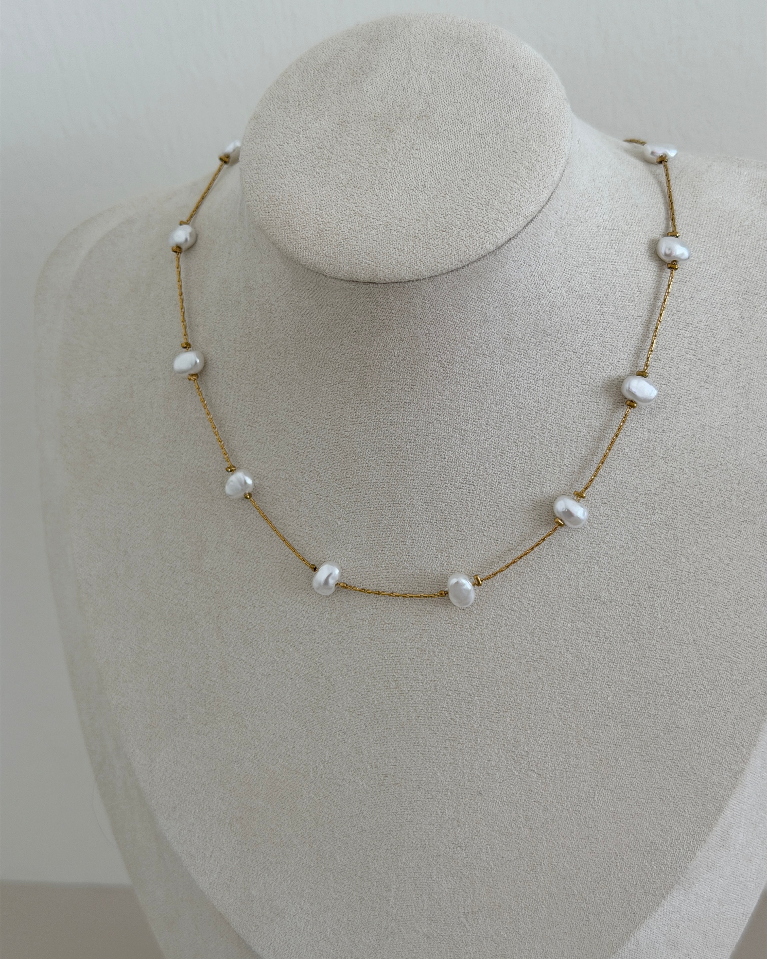 Pearl Glow Necklace
