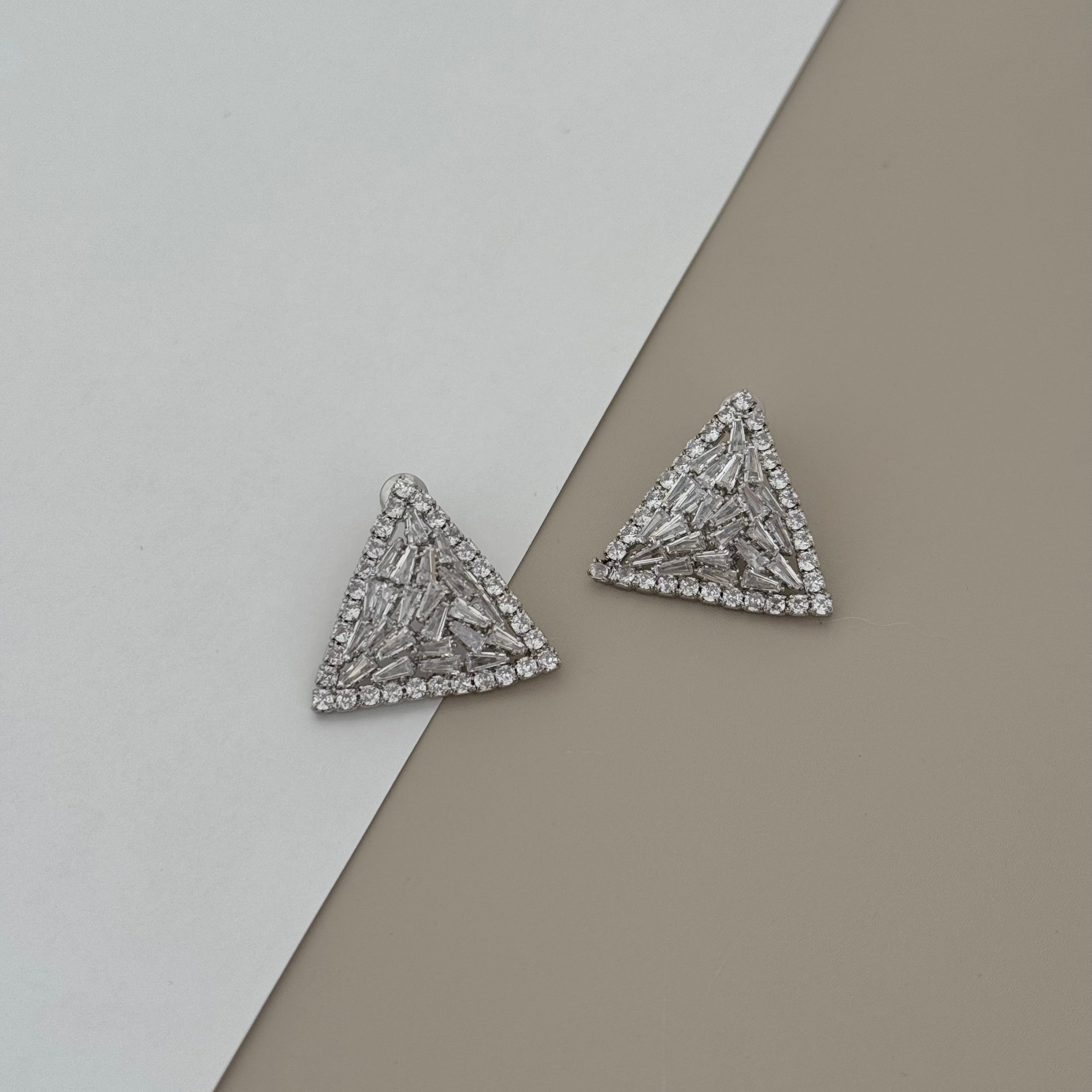 Triangle Stud