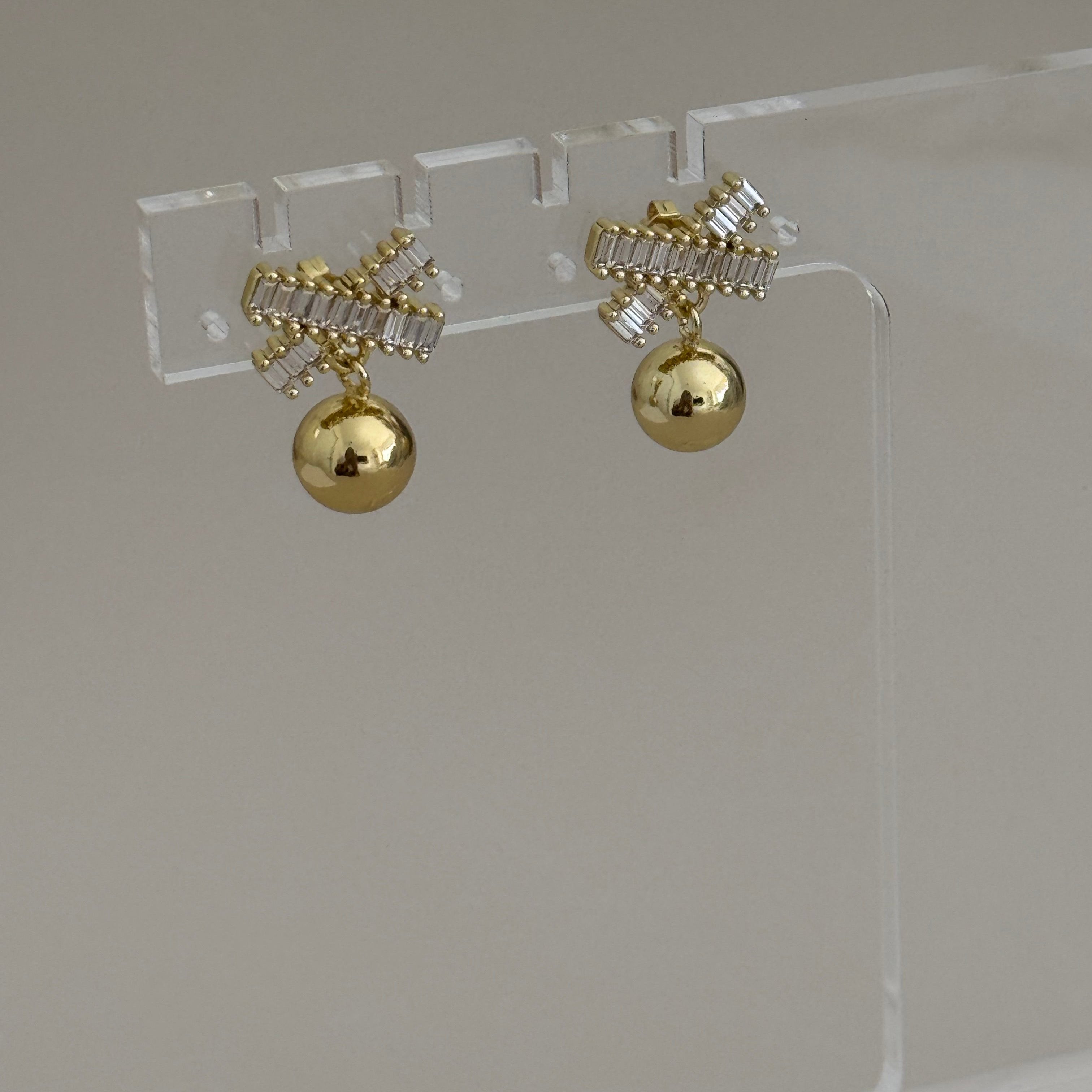 Zirconia Earring