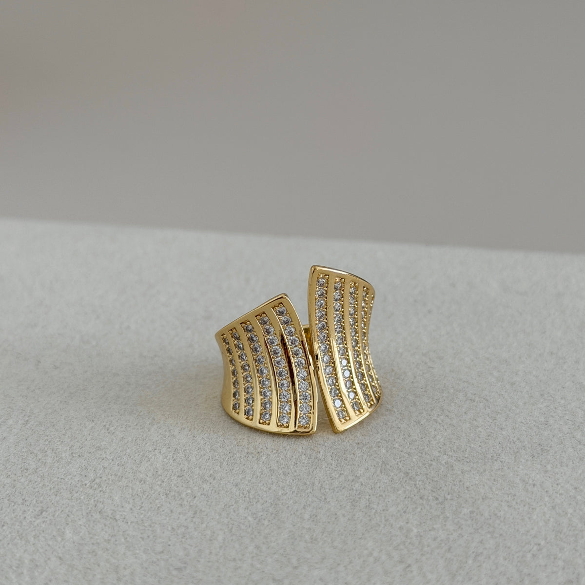 Wave Crystal Ring