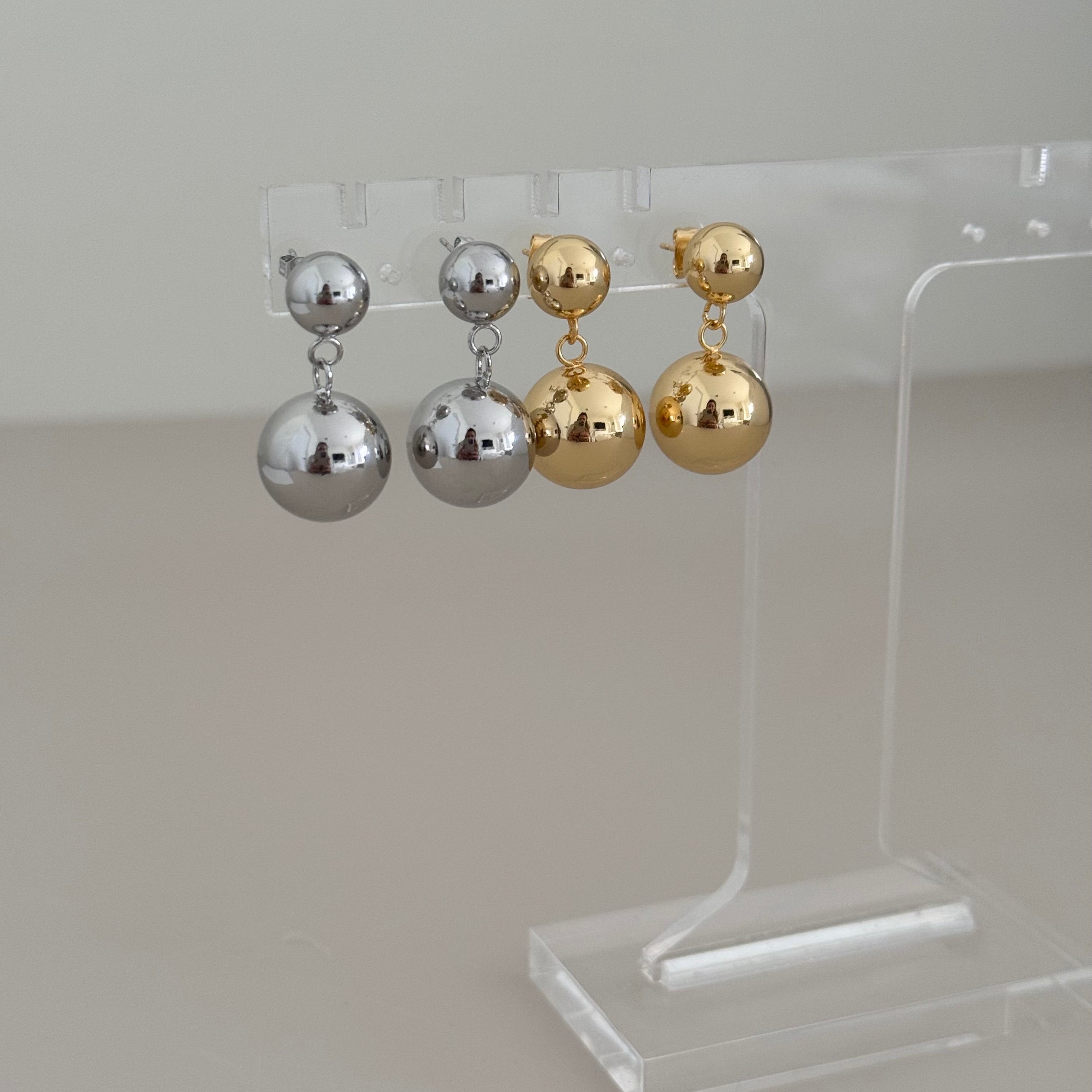 Droops Earring